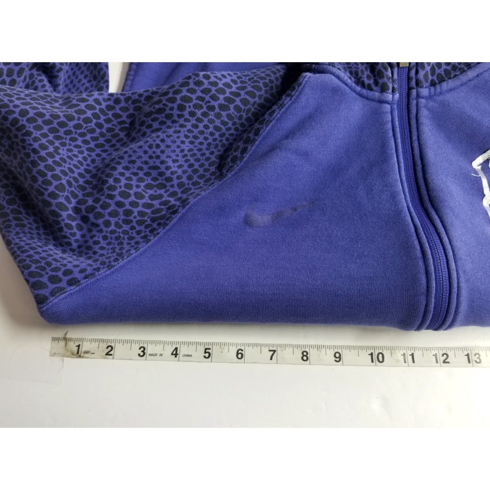 Nike VINTAGE Nike Kobe #24 Mamba Zip Up Cotton Hoodie Men Large Purple Distressed Zip Full Zip L Mens Size US L / EU 52-54 / 3 - 3 Thumbnail