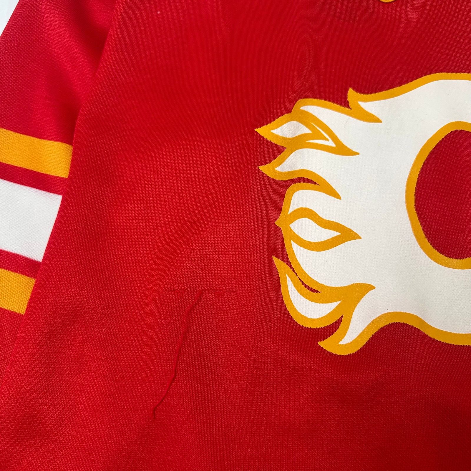 Ccm Vintage CCM Calgary Flames NHL Hockey Jersey S Size US S / EU 44-46 / 1 - 3 Thumbnail