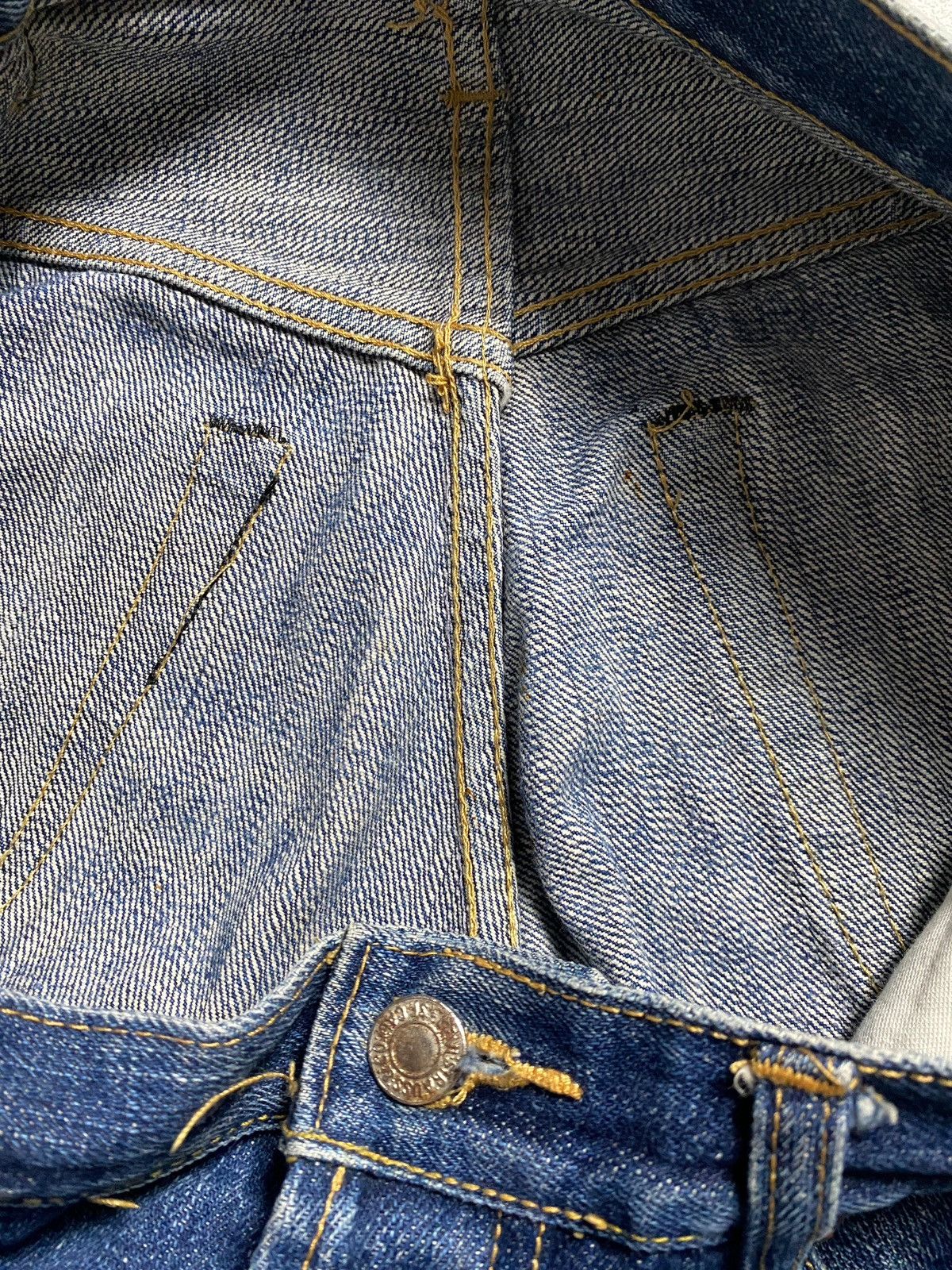 Levi's Vintage Clothing Levis Jeans Vintage 501 Selvedge Size US 31 - 17 Thumbnail