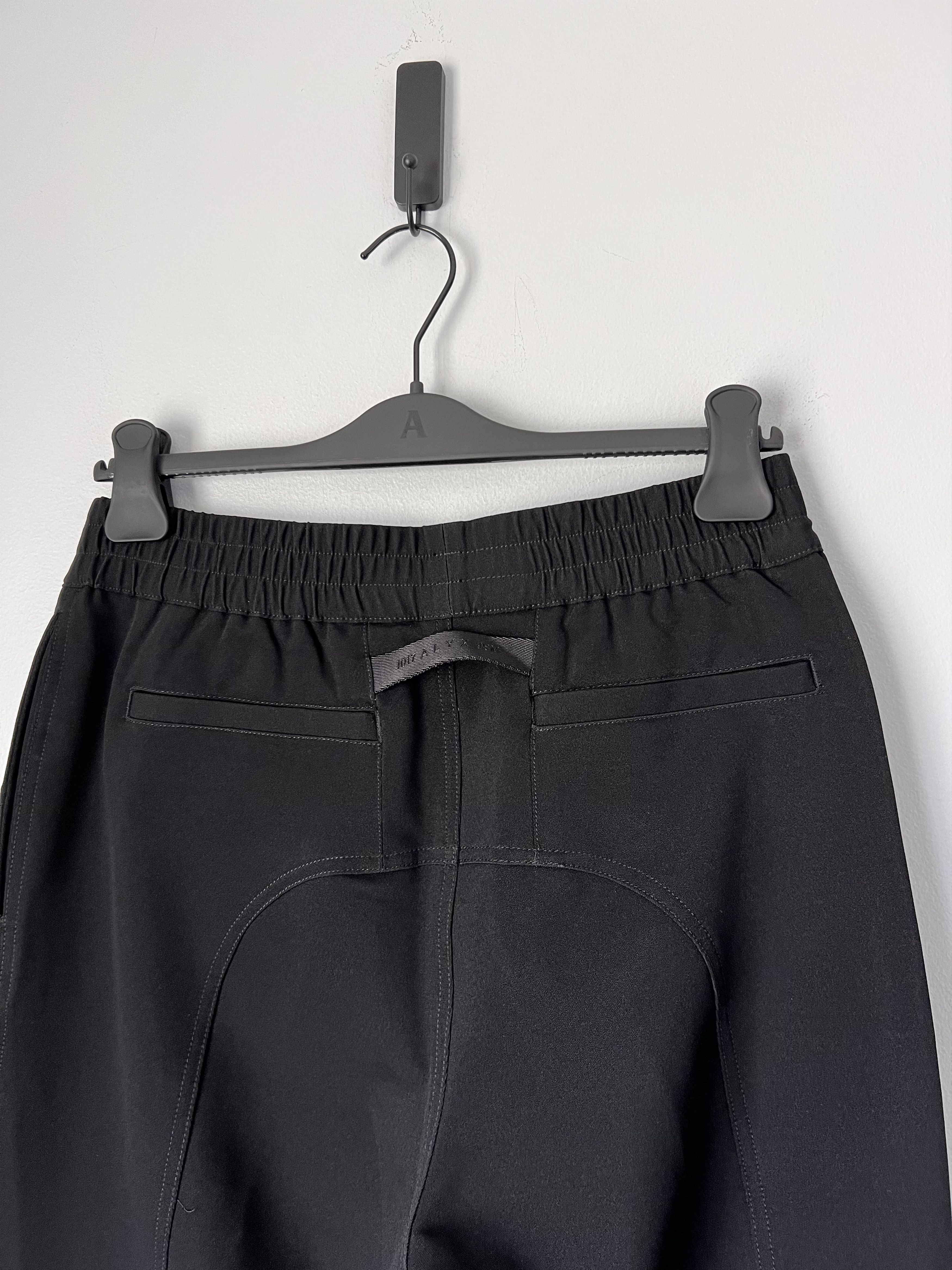 1017 ALYX 9SM 1017 Alyx 9SM Track Pants 2 with Buckle in Black Size US 32 / EU 48 - 6 Thumbnail