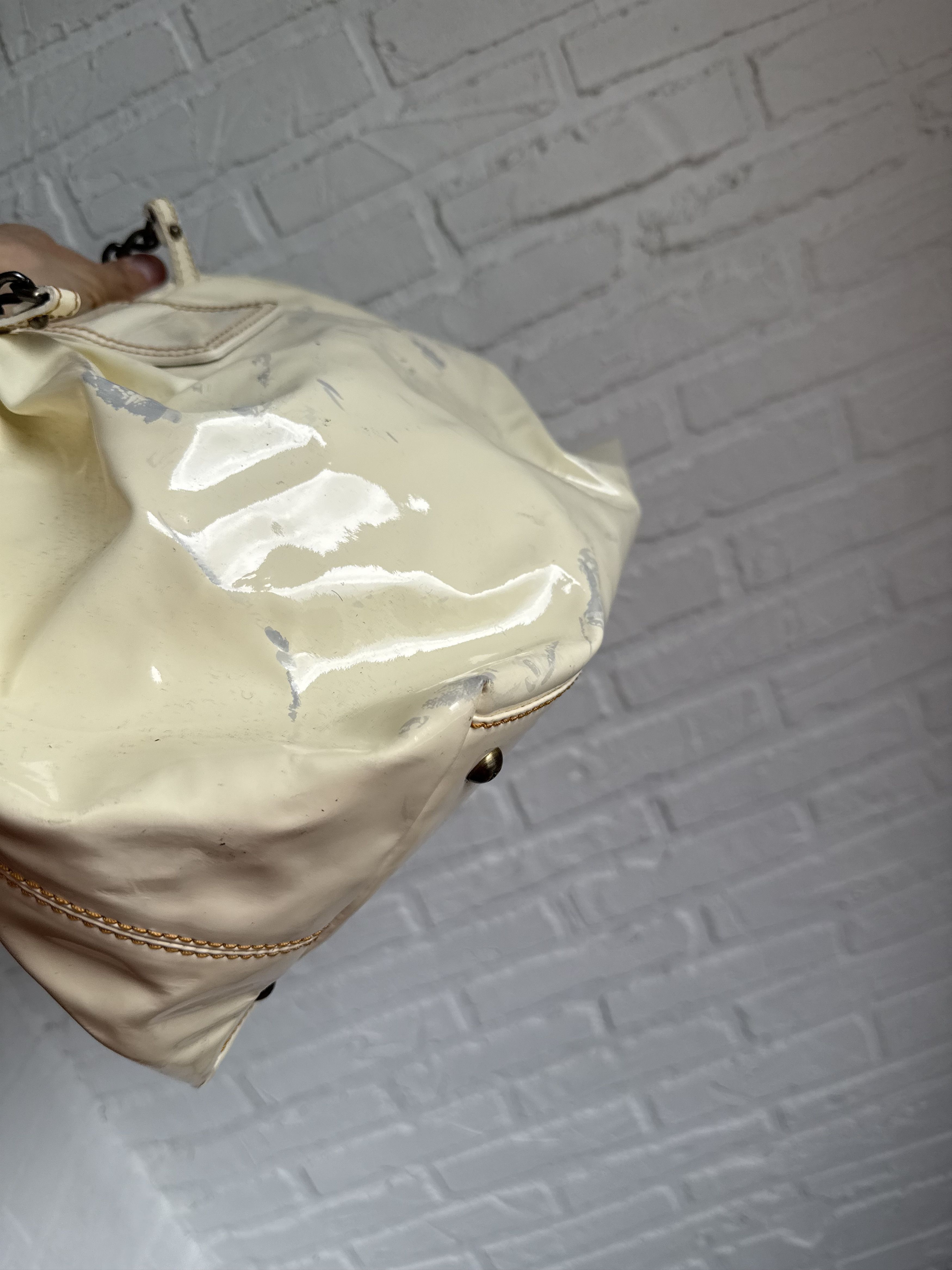 Fendi Vintage Fendi B Bag Patent Leather Chain Shoulder Bag y2k Size ONE SIZE - 15 Thumbnail