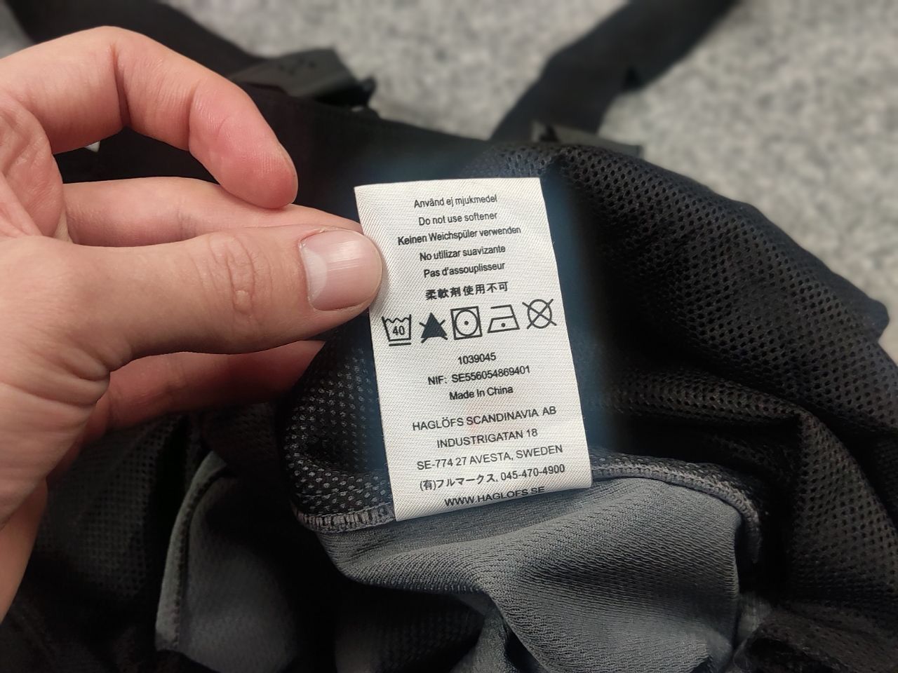 Haglofs Haglofs Pro Shell Black Zip Ski pants with suspenders Size US 36 / EU 52 - 21 Thumbnail