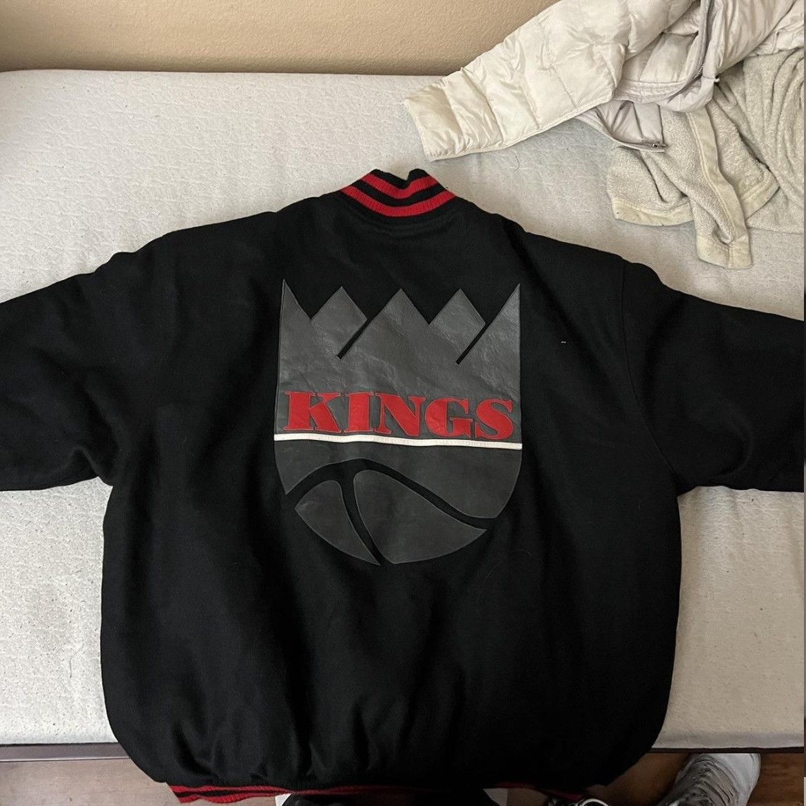 image of Nba Kings Bomber Jacket in Red, Men's (Size 2XL)