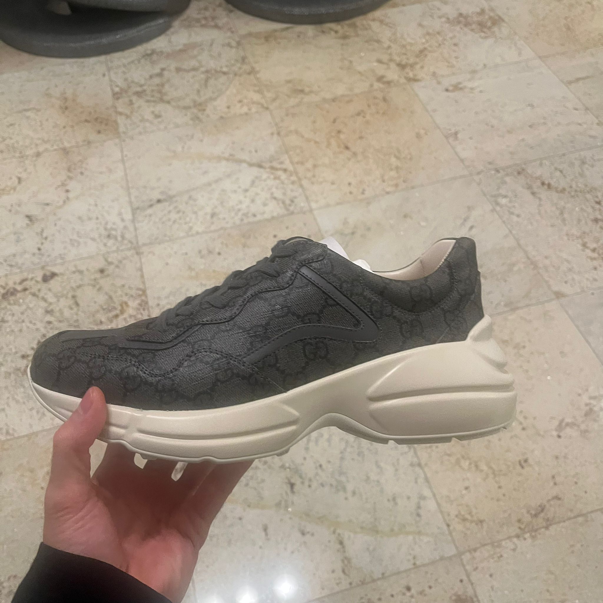Gucci o1rshd1 Rython GG Monogram Sneaker in Grey/Black Size US 9 / EU 42 - 15 Thumbnail