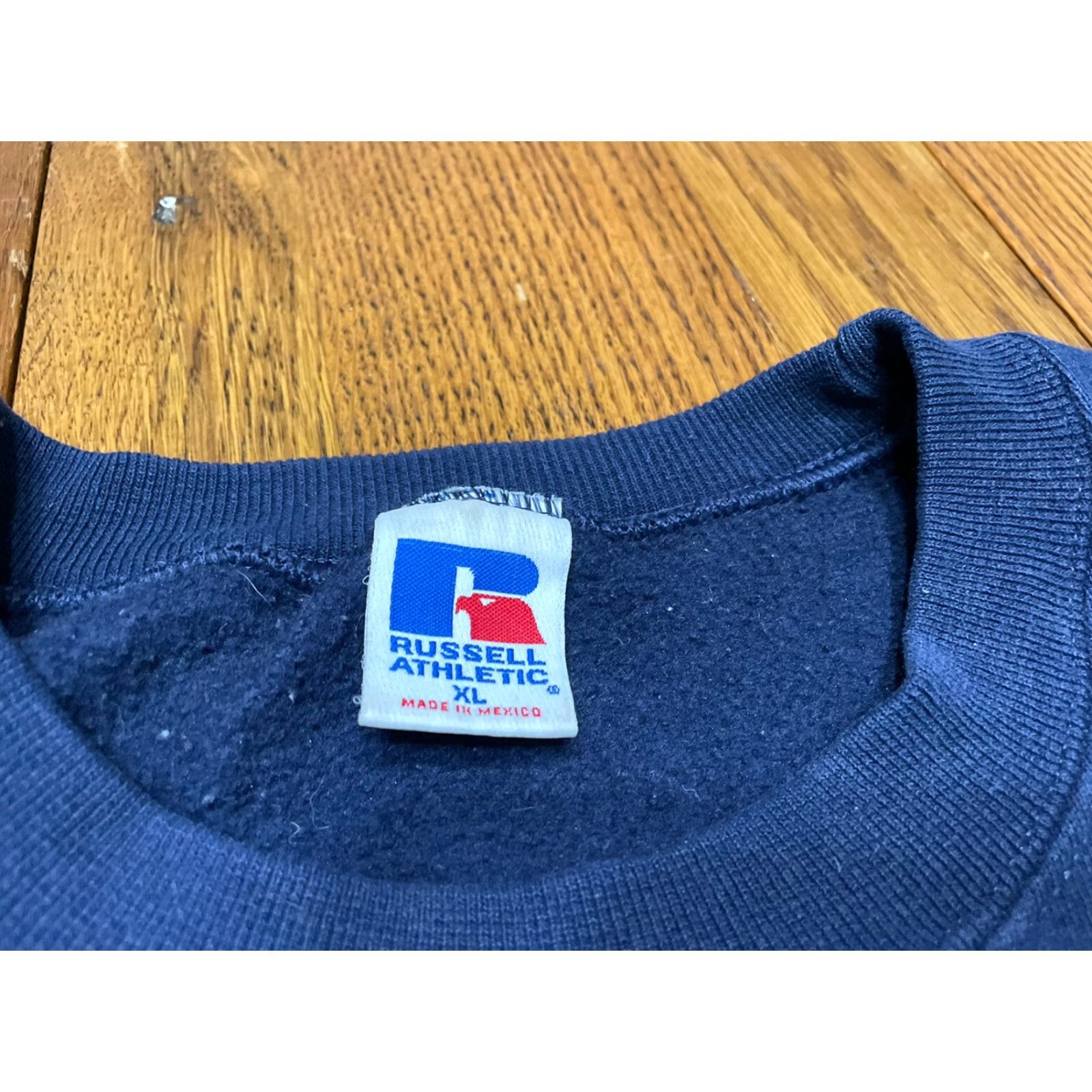 Russell Athletic VINTAGE Russell Athletic Sweatshirt Men XL Navy Blue USA Distressed Grunge 90s Retro Logo Pullover Long Sleeve Crew Neck Cotton Polyester Size US XL / EU 56 / 4 - 2 Thumbnail