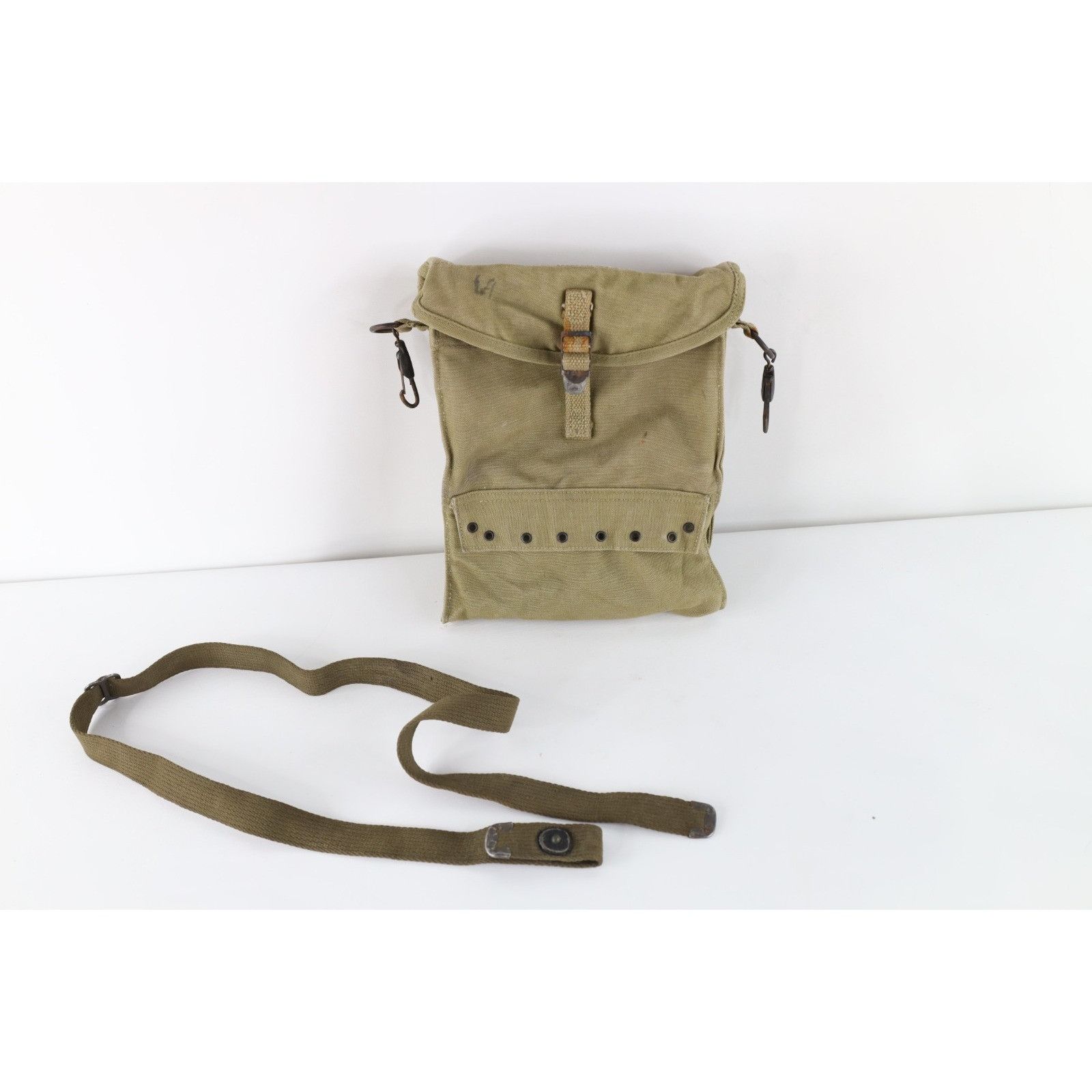 Vintage Vintage 40s World War II Medic Paratrooper Pouch Canvas Bag Size ONE SIZE - 1 Thumbnail