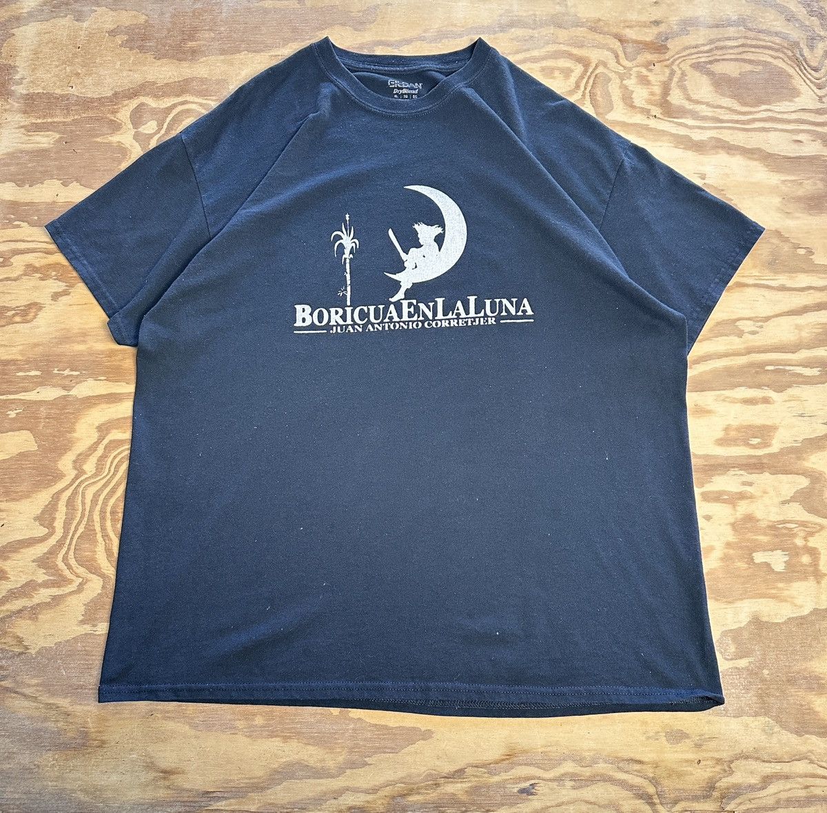 Gildan Gildan Black Boricua en la luna Juan Antonio Corretjer Size US XL / EU 56 / 4 - 1 Thumbnail