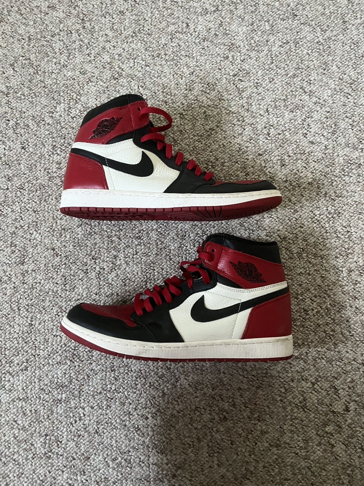 Jordan Brand Size 11.5 - Jordan 1 Retro OG High Bred Toe Size US 11.5 / EU 44-45 - 3 Thumbnail