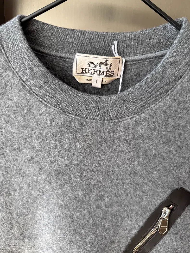 Hermes Hermes Gray men's lambswool pocket sweatshirt Size US S / EU 44-46 / 1 - 3 Thumbnail