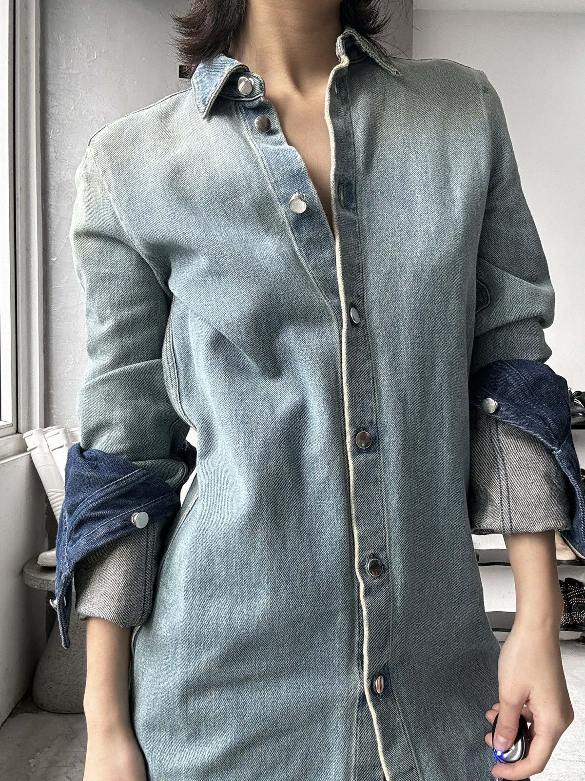 Maison Margiela Maison Margiela MM6 AW15 Folded-Sleeves Denim Shirt Size M / US 6-8 / IT 42-44 - 2 Thumbnail