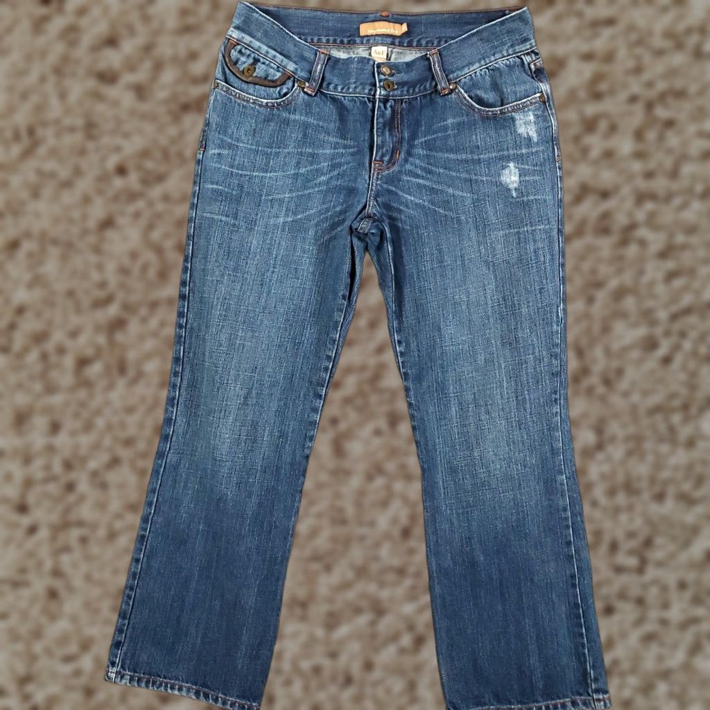 Abercrombie & Fitch Abercrombie & Fitch Jeans Womens Size 6 Straight 5-Pocket Denim Distressed Blue Flap Pockets Y2K Size 28" / US 6 / IT 42 - 1 Thumbnail