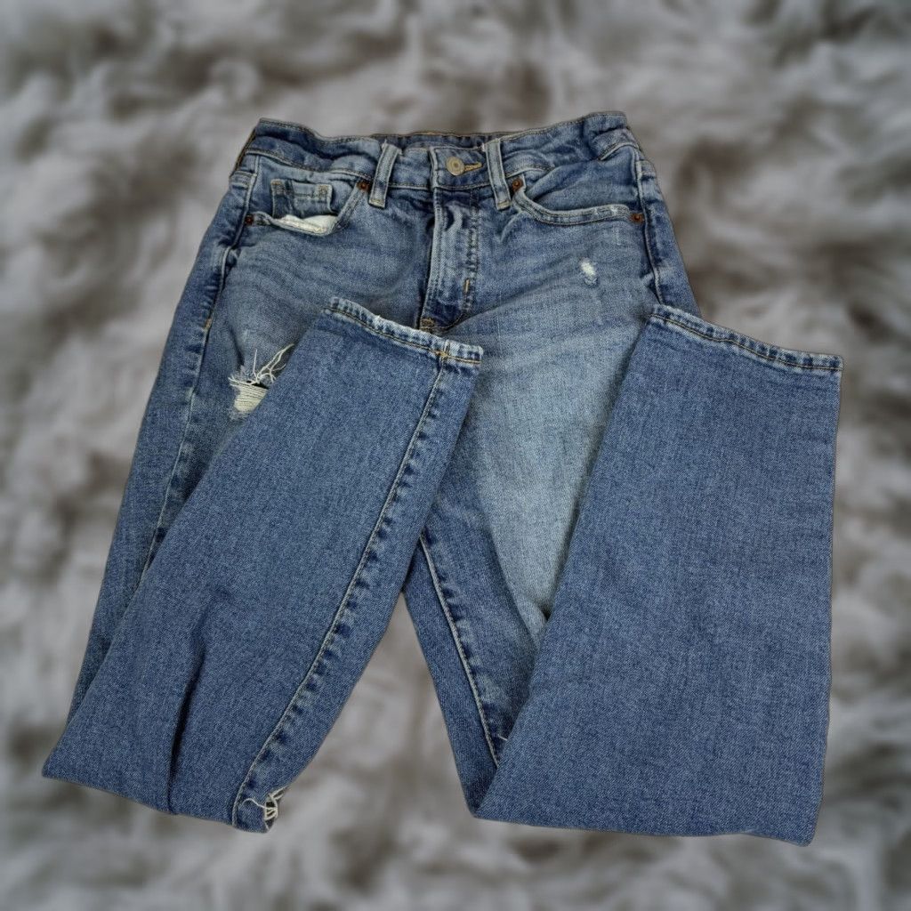 Old Navy Old Navy Jeans Womens 4 Straight Distressed Blue Medium Wash Denim 27x26 Secret Slim Pockets Mid Rise 8.5-10.5in Zip Fly Womens Size 27" / US 4 / IT 40 - 1 Thumbnail