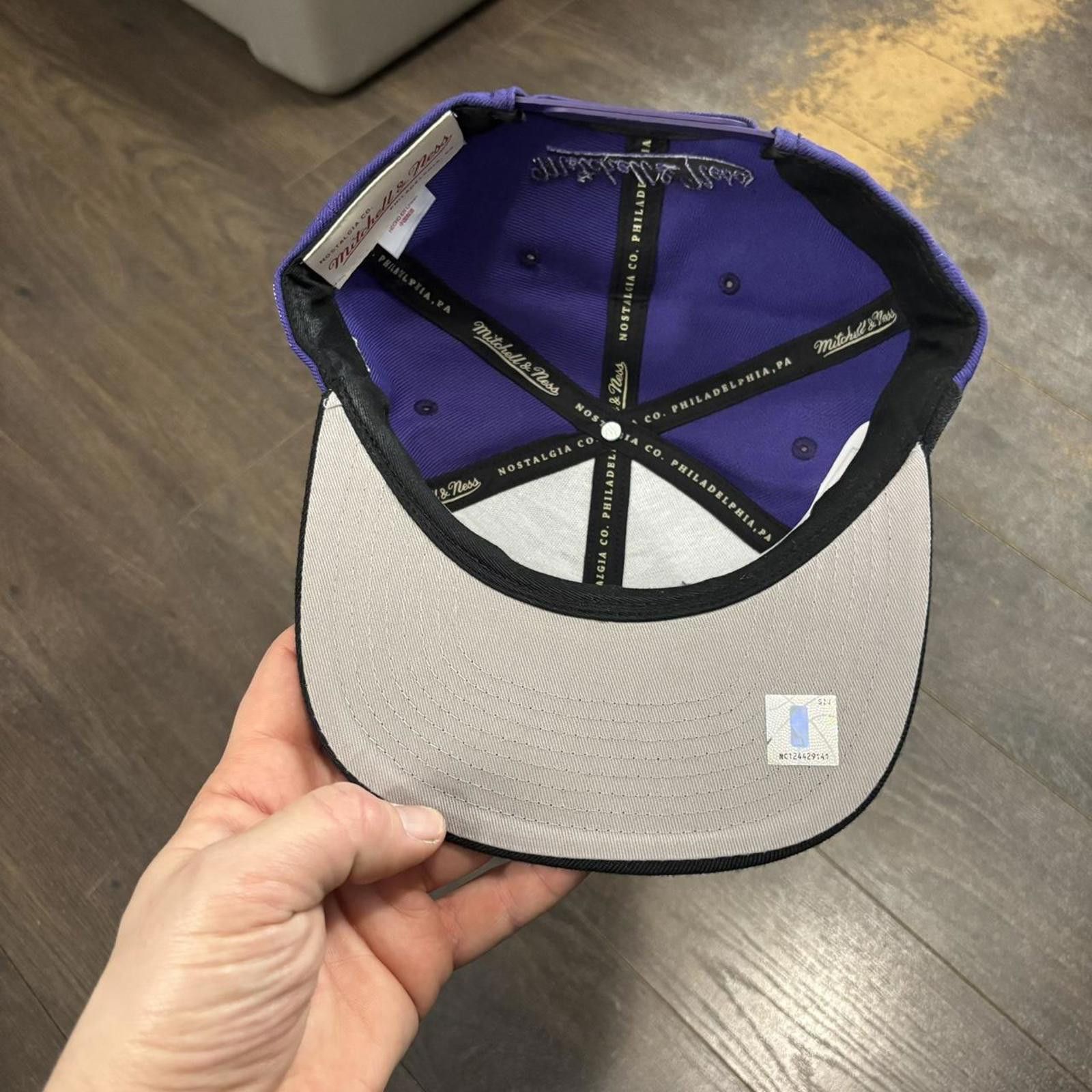 October's Very Own Toronto raptors ovo octobers very own shark bite hat Size ONE SIZE - 6 Thumbnail