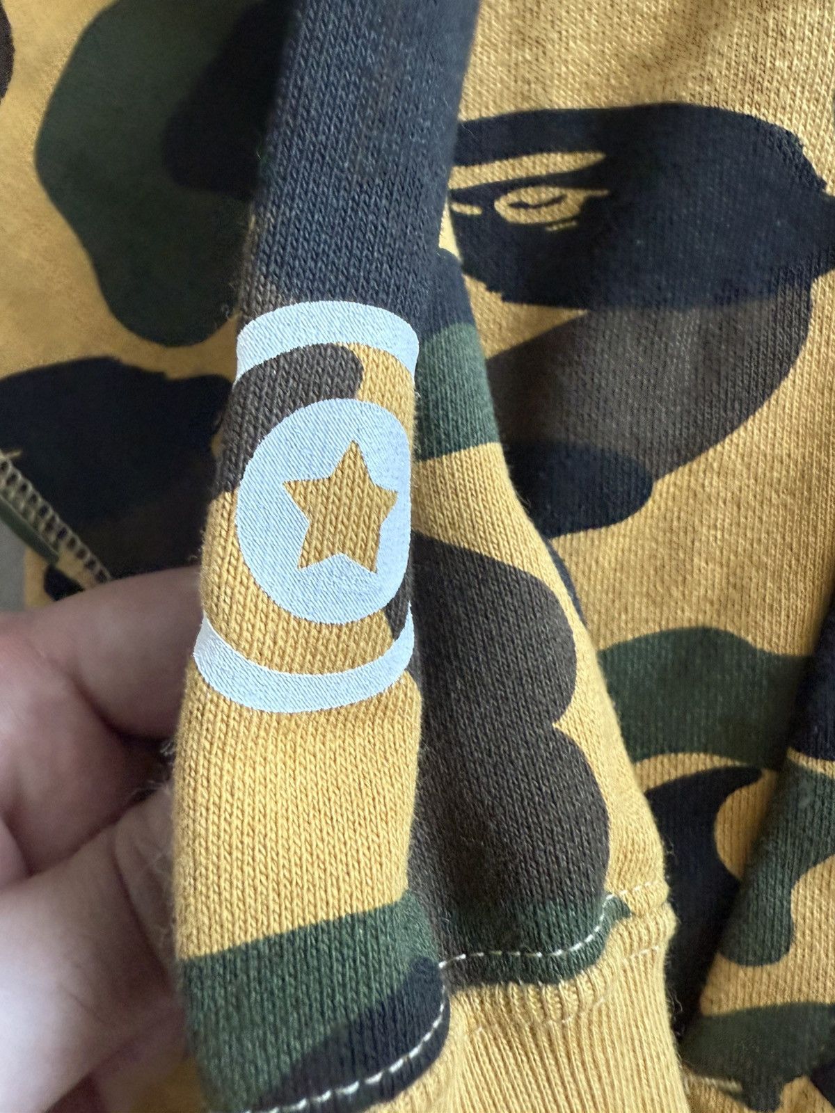 Bape Bape Yellow First Camo Shark Full Zip Size US XXL / EU 58 / 5 - 2 Thumbnail