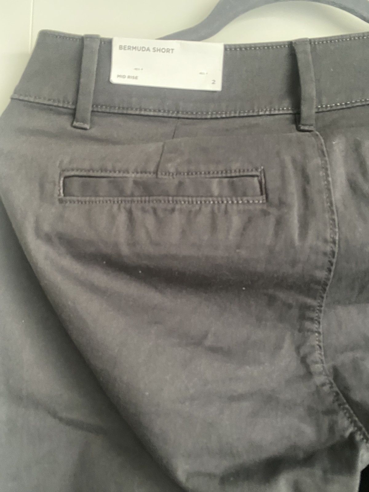 Loft Loft Mid Rise NWT Bermuda Shorts Women's 2 Dark Gray Size 26" / US 2 / IT 38 - 7 Thumbnail