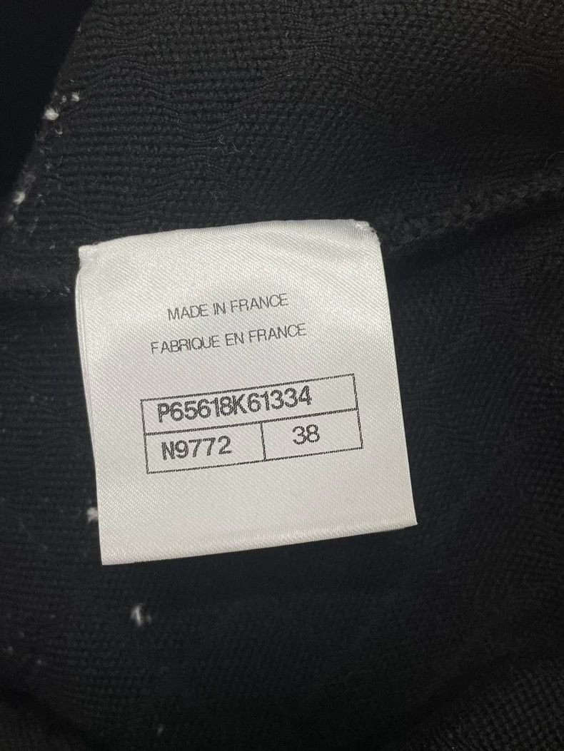 Chanel Black and white color-matched gold-button long-slee