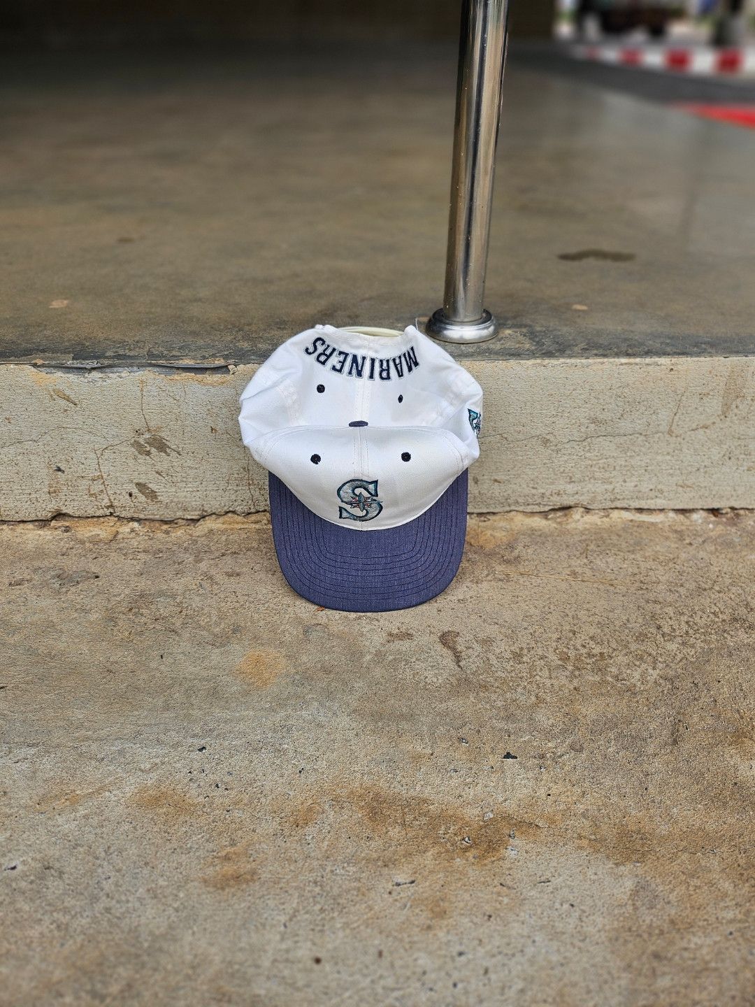Vintage Seatlle Mariners MLB Vintage hat Size ONE SIZE - 1 Thumbnail