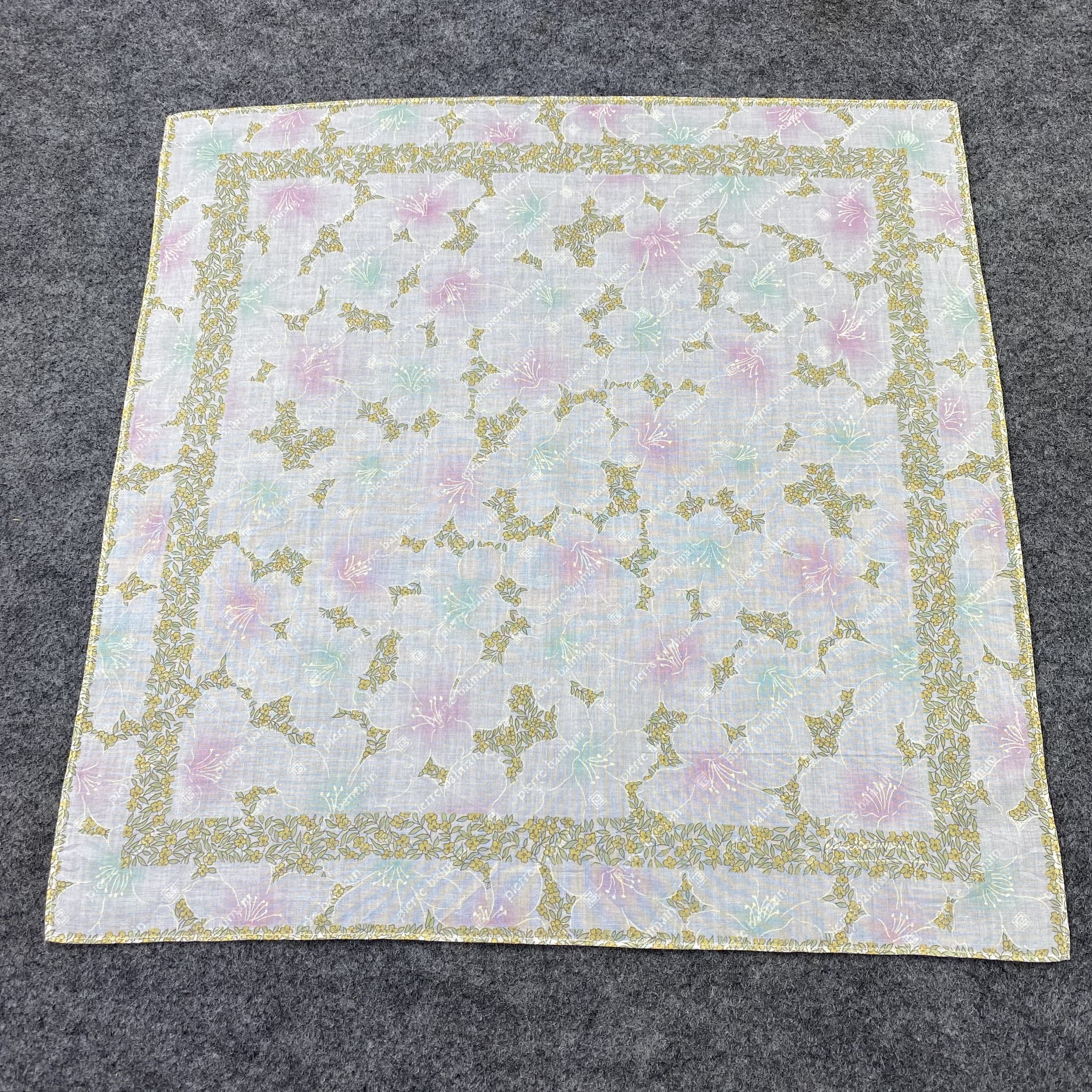 Pierre Balmain Pierre Balmain Handkerchief / Bandana / Neckerchief-B1375 Size ONE SIZE - 3 Thumbnail