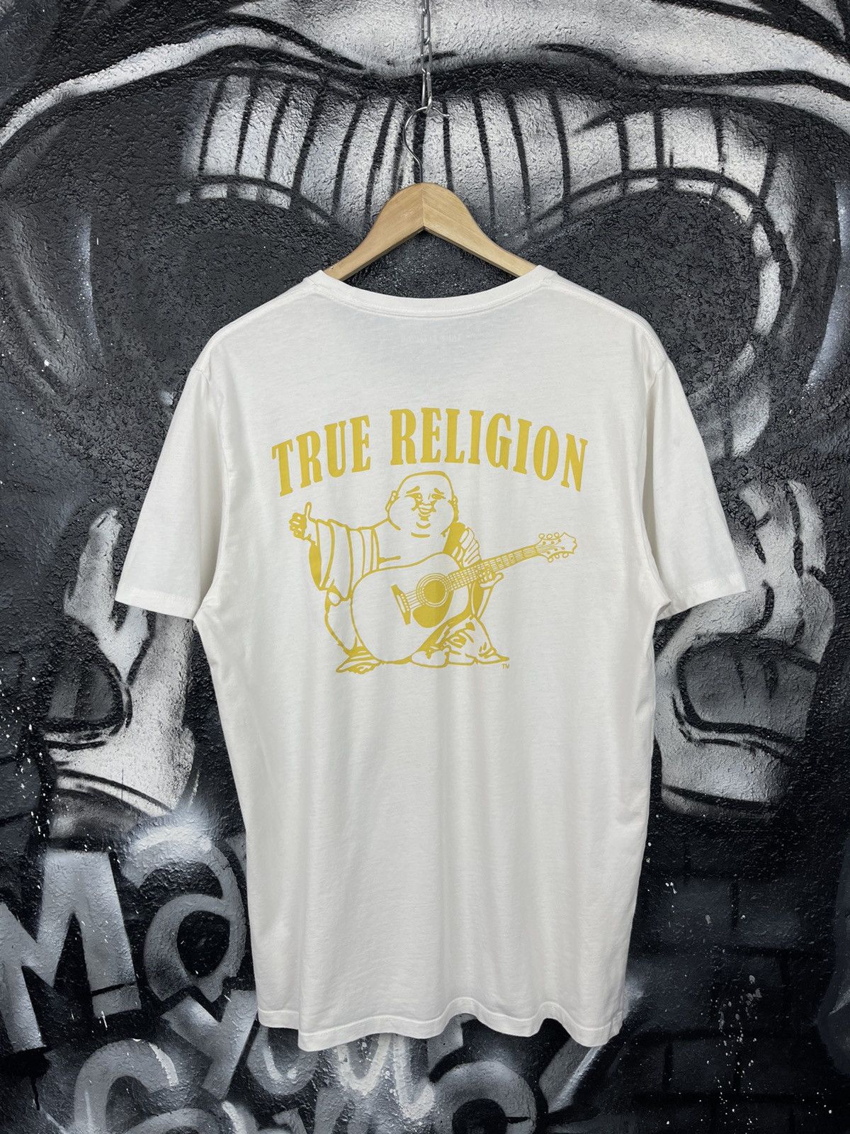 True Religion True Religion Y2K Back Logo White T-Shirt Mens Size Large Size US L / EU 52-54 / 3 - 4 Thumbnail