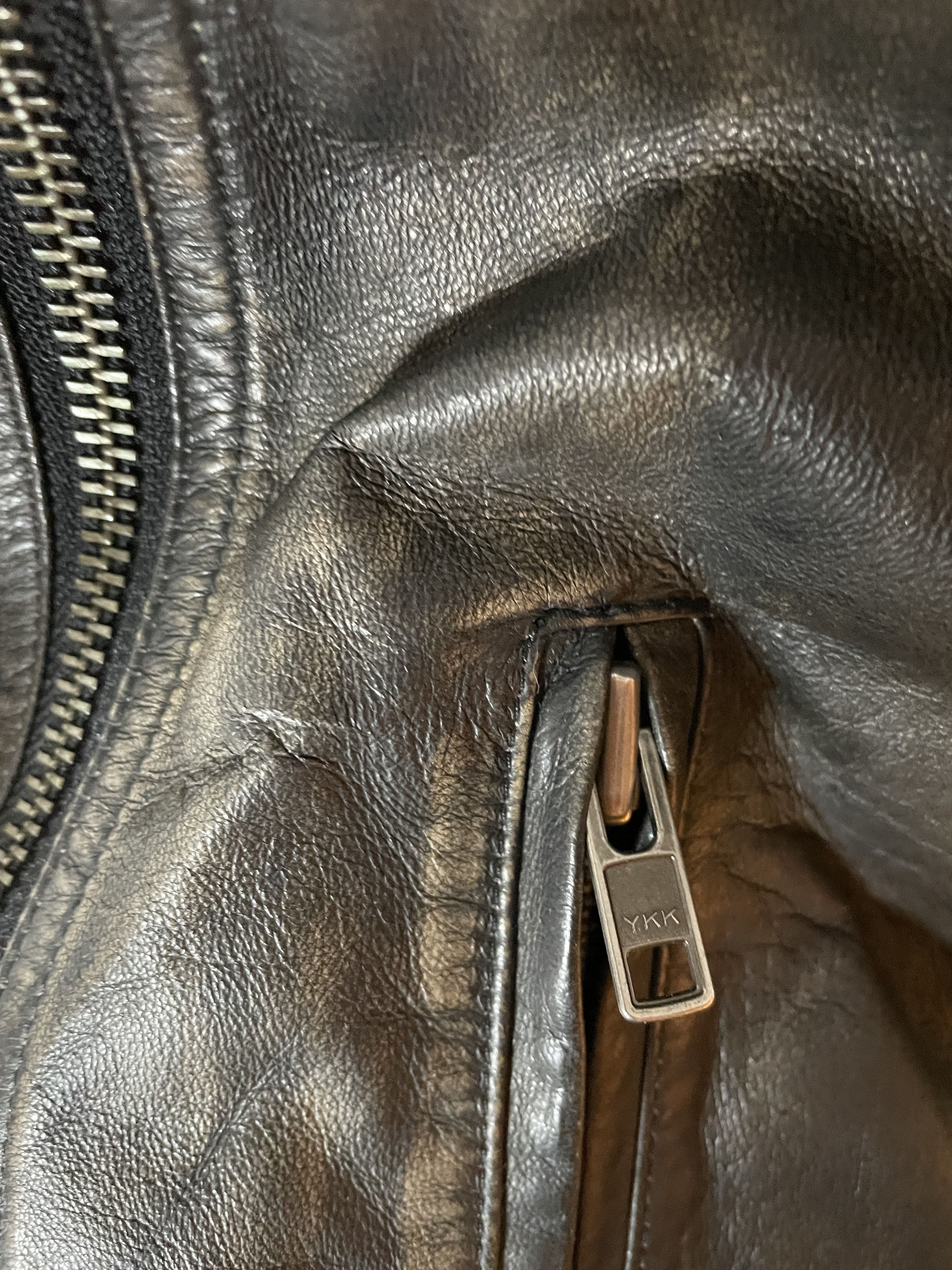 H&M × Vintage H&M x Fashion Against Aids Leather Jacket Size US L / EU 52-54 / 3 - 9 Thumbnail