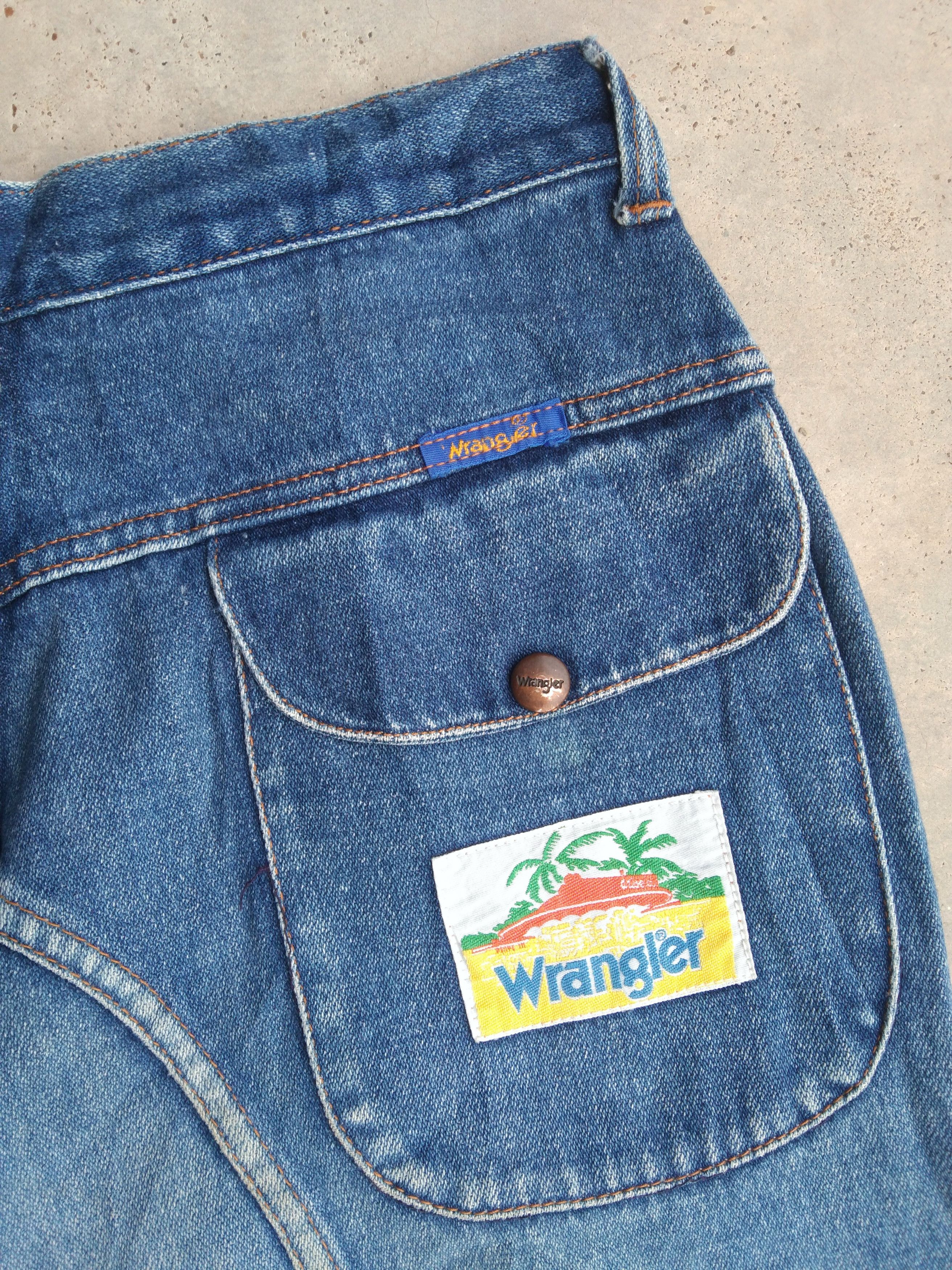 Vintage Vintage Wrangler Retro Jeans Style 26x28 Size US 26 / EU 42 - 1 Thumbnail