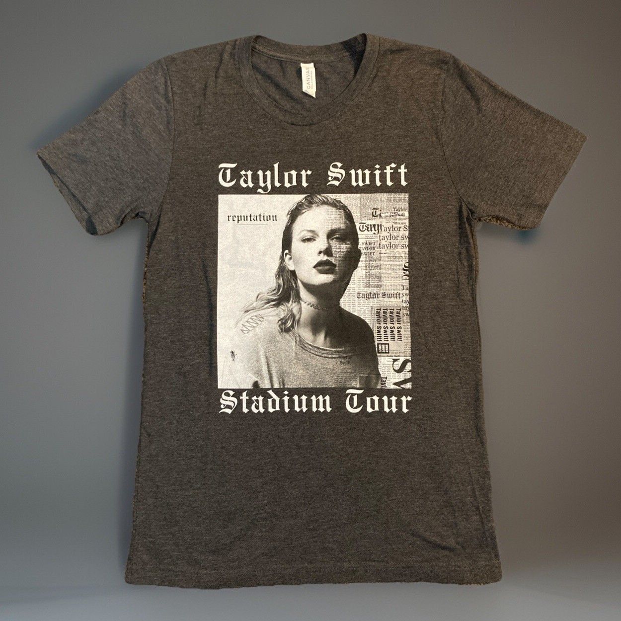 Designer × Vintage Taylor Swift Reputation Tour 2018 T-Shirt Gray Adult S Size US S / EU 44-46 / 1 - 1 Thumbnail