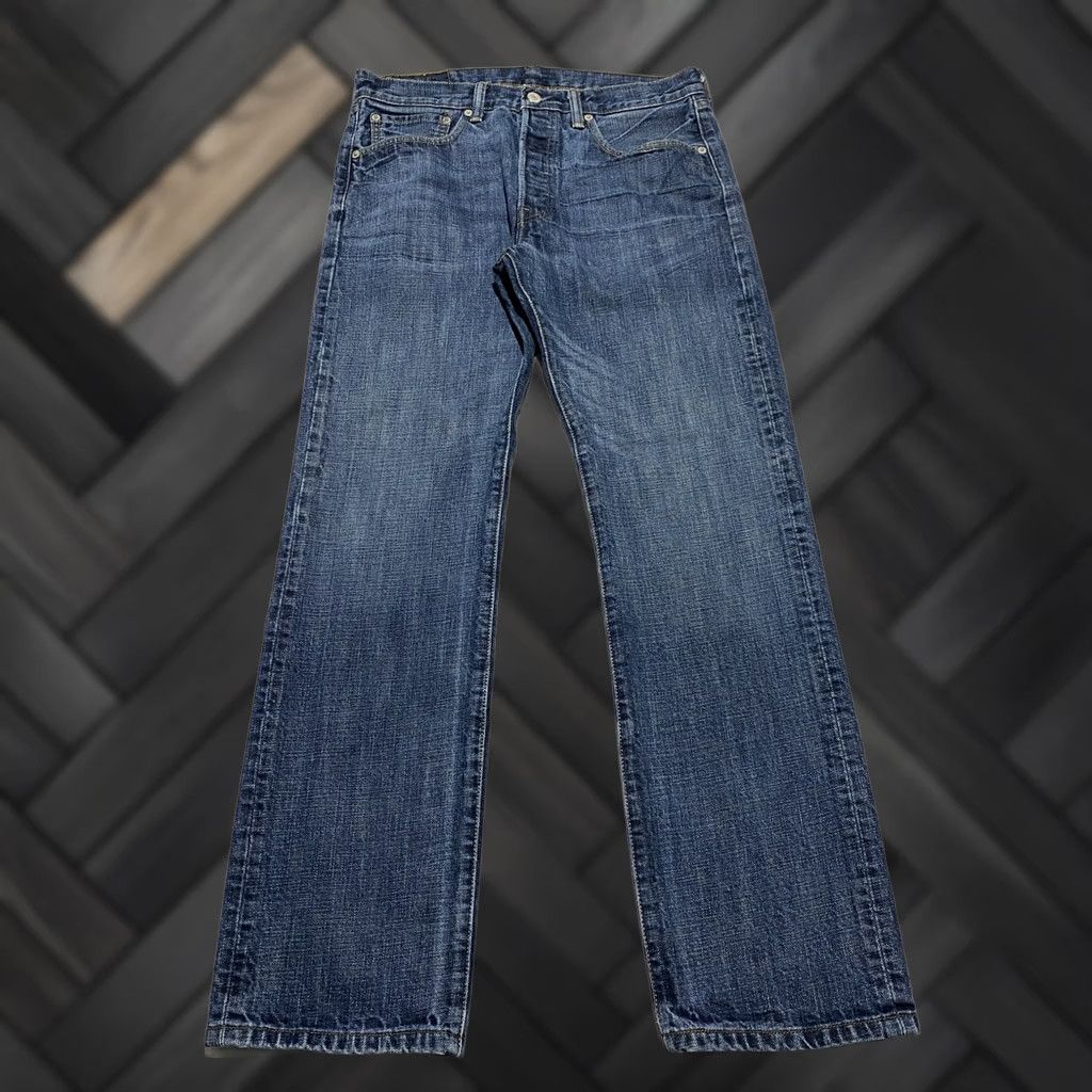 Levi's Levi's 501 Jeans Mens 32x32 Blue Denim Straight Leg Button Fly Vintage Modern Classic Regular Rise Whisker Retro 5-Pocket Cotton Denim Jeans Mens Size US 32 / EU 48 - 1 Thumbnail