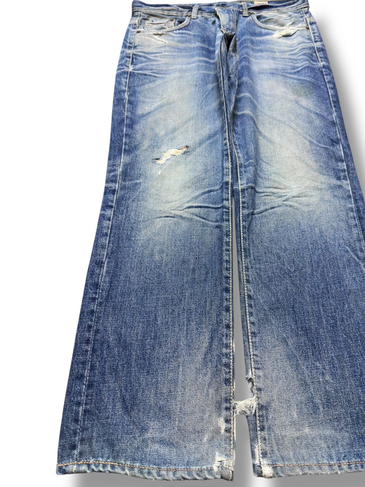 Le Grande Bleu (L.G.B.) Vintage Billvan Mudwash Whiskers Grunge Distressed Denim Size US 31 - 3 Thumbnail