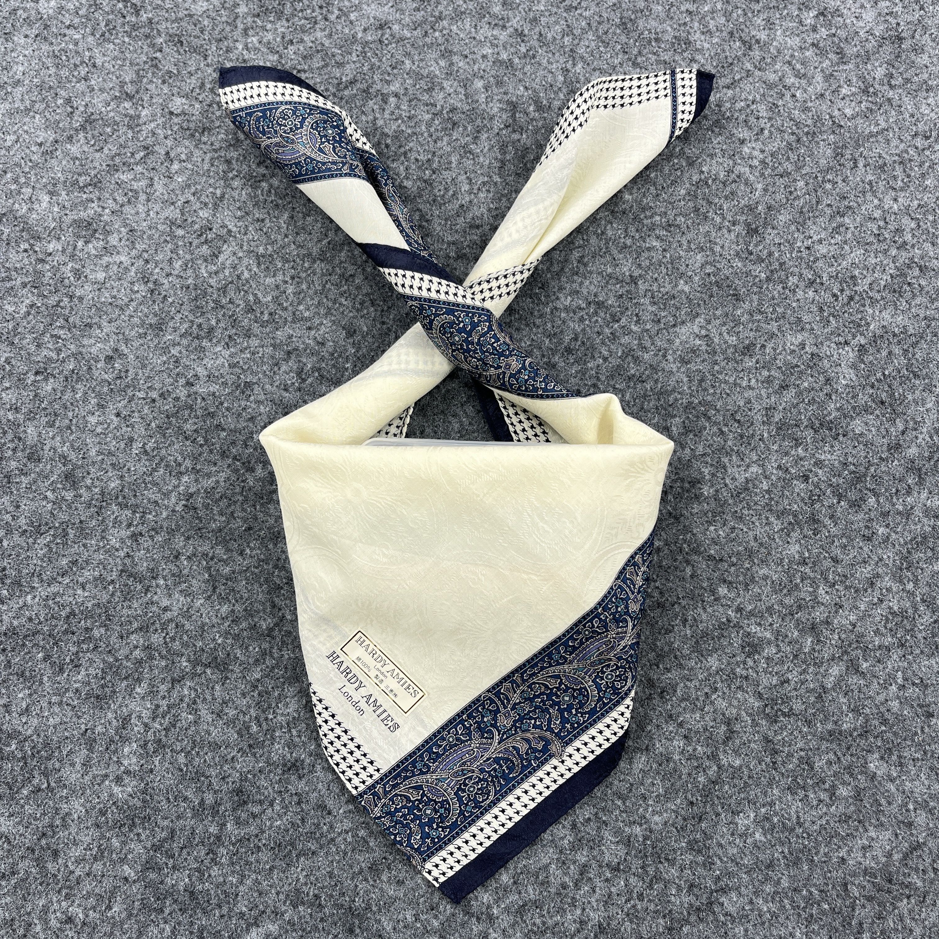 Hardy Amies Hardy Amies Handkerchief / Bandana / Neckerchief B758 Size ONE SIZE - 1 Thumbnail