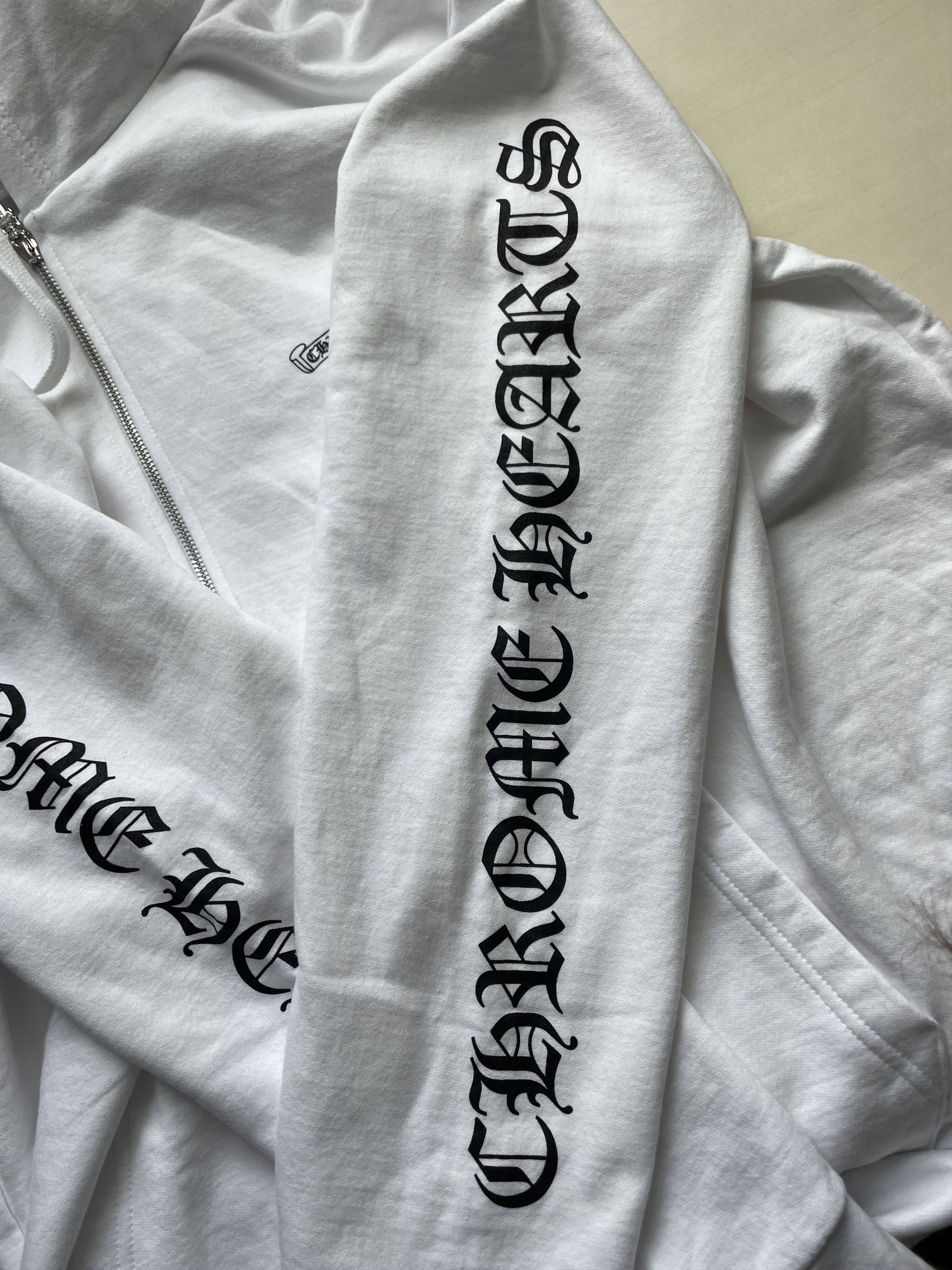 Chrome Hearts Chrome Hearts White Scroll Zip Up Hoodie Size US XXL / EU 58 / 5 - 6 Thumbnail