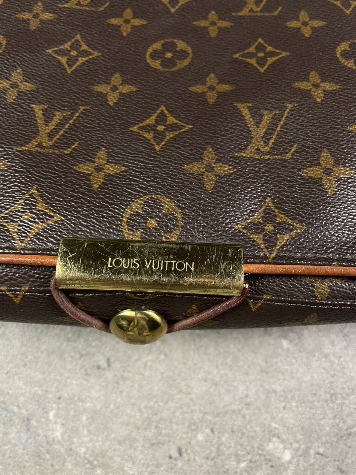 Louis Vuitton Louis Vuitton Abbesses Messenger Leather Bag Size ONE SIZE - 2 Thumbnail