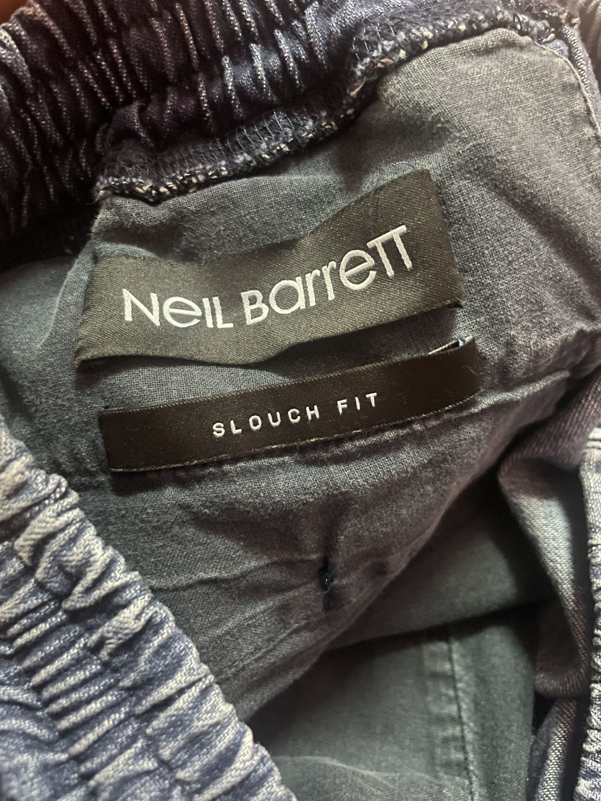 Neil Barrett Neil Barret -leg pants with an elasticated, cinched ankle Size US 32 / EU 48 - 4 Thumbnail
