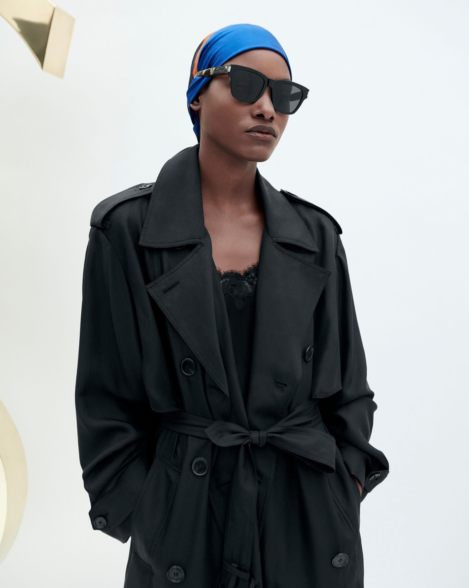 Saint Laurent Paris o1s1wg110125 651786 Trench Coat In Silk Satin in Black Size M / US 6-8 / IT 42-44 - 2 Thumbnail