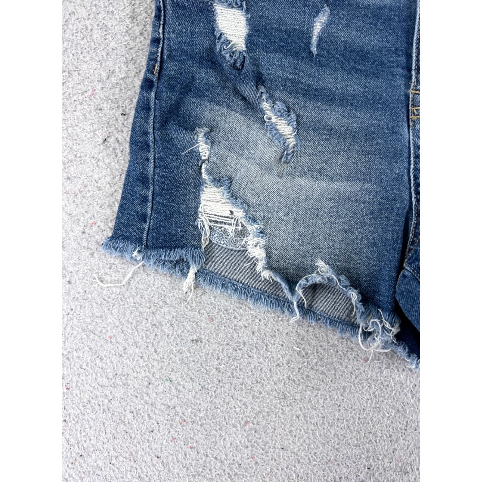 Vintage Kendall Kyl Denim Shorts Womens 11 Blue High Rise Cut-Off 28x3 Cotton Blend Jeans Short Shorts Casual Denim Vintage? No. Size 32" / US 10 / IT 46 - 3 Thumbnail