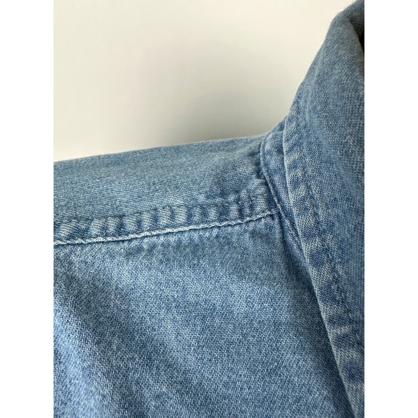 Port & Company VINTAGE Port & Company Purdue University Denim Shirt Men L Blue Denim Shirt Casual Business Workwear 90s Farming University Y2K Mens Size US L / EU 52-54 / 3 - 5 Thumbnail