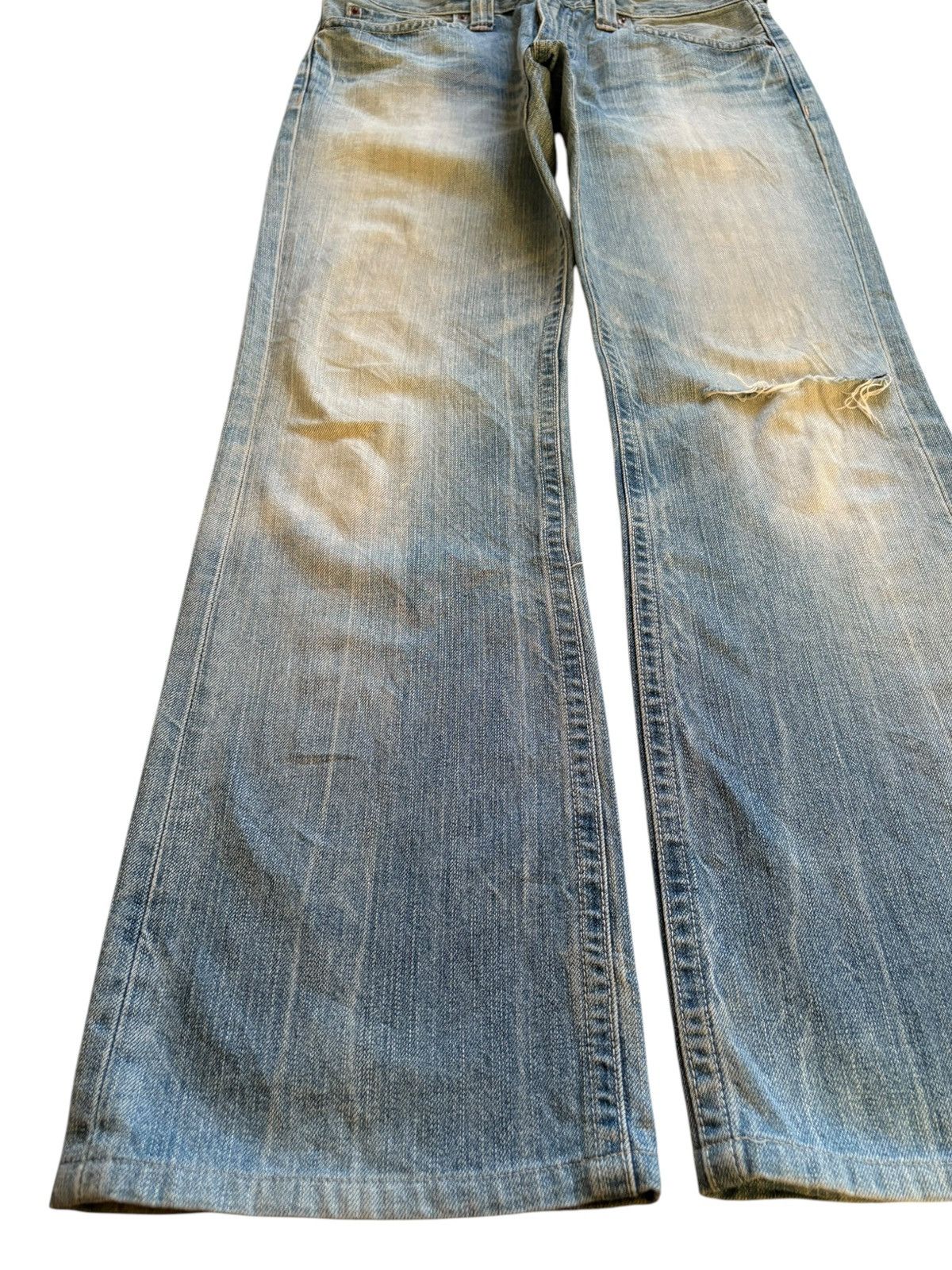 Uniqlo Vintage Uniqlo Rusty Mud Wash Distressed Ripped Flare Jeans Size US 33 - 6 Thumbnail