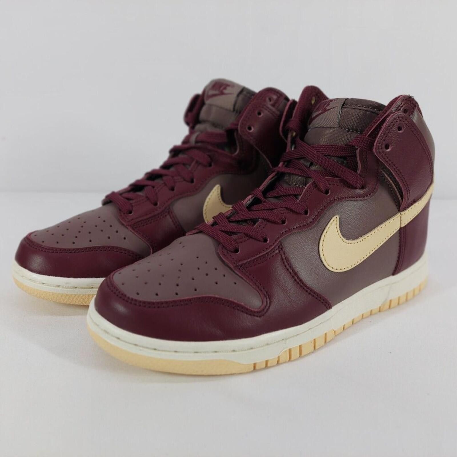 Nike Nike Dunk High Retro Plum Eclipse Gum DD1869-202 Size 7W Size US 7 / IT 37 - 1 Thumbnail