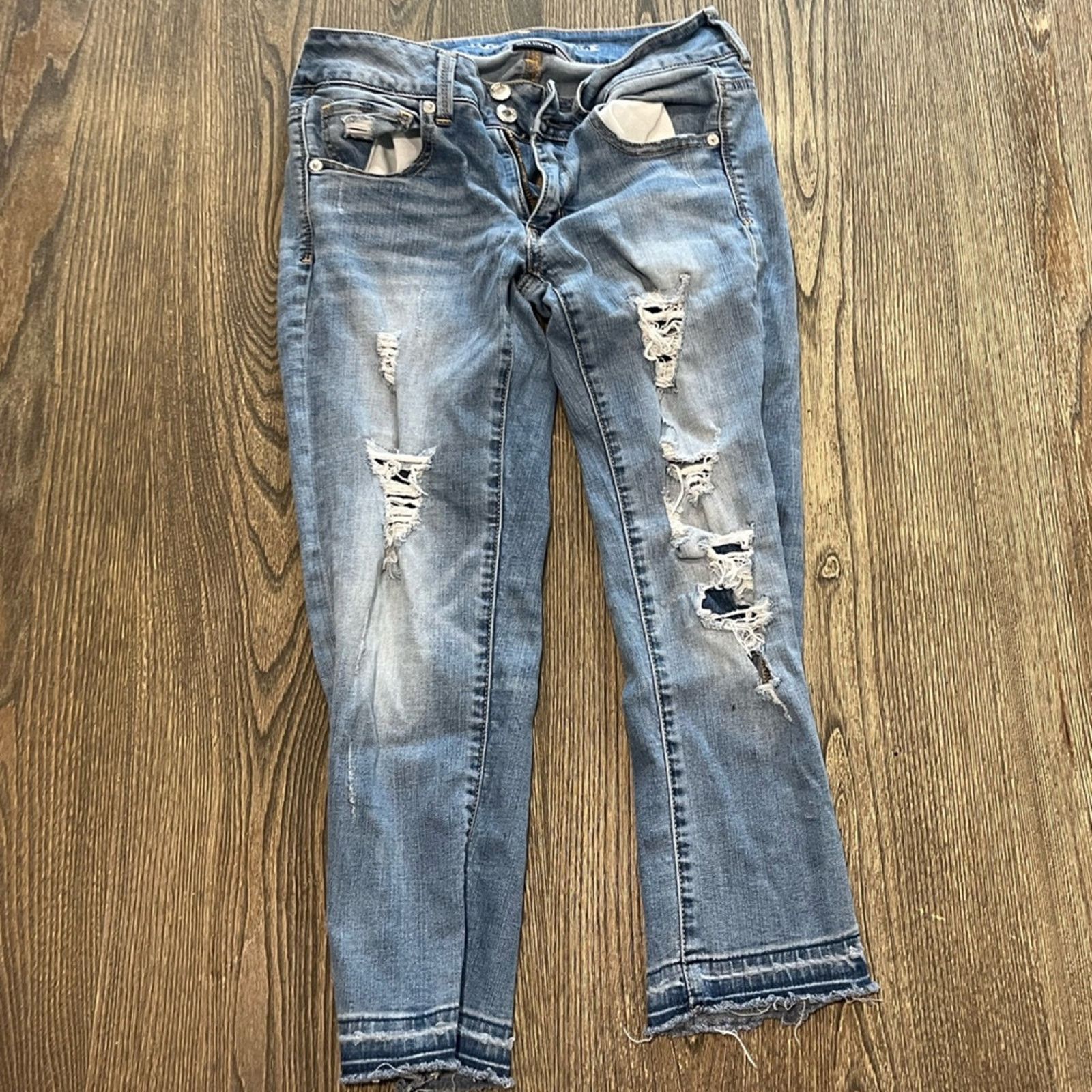American Eagle Outfitters American Eagle Crop Jeans Ripped Super Stretch Denim Blue 6 Size 28" / US 6 / IT 42 - 1 Thumbnail