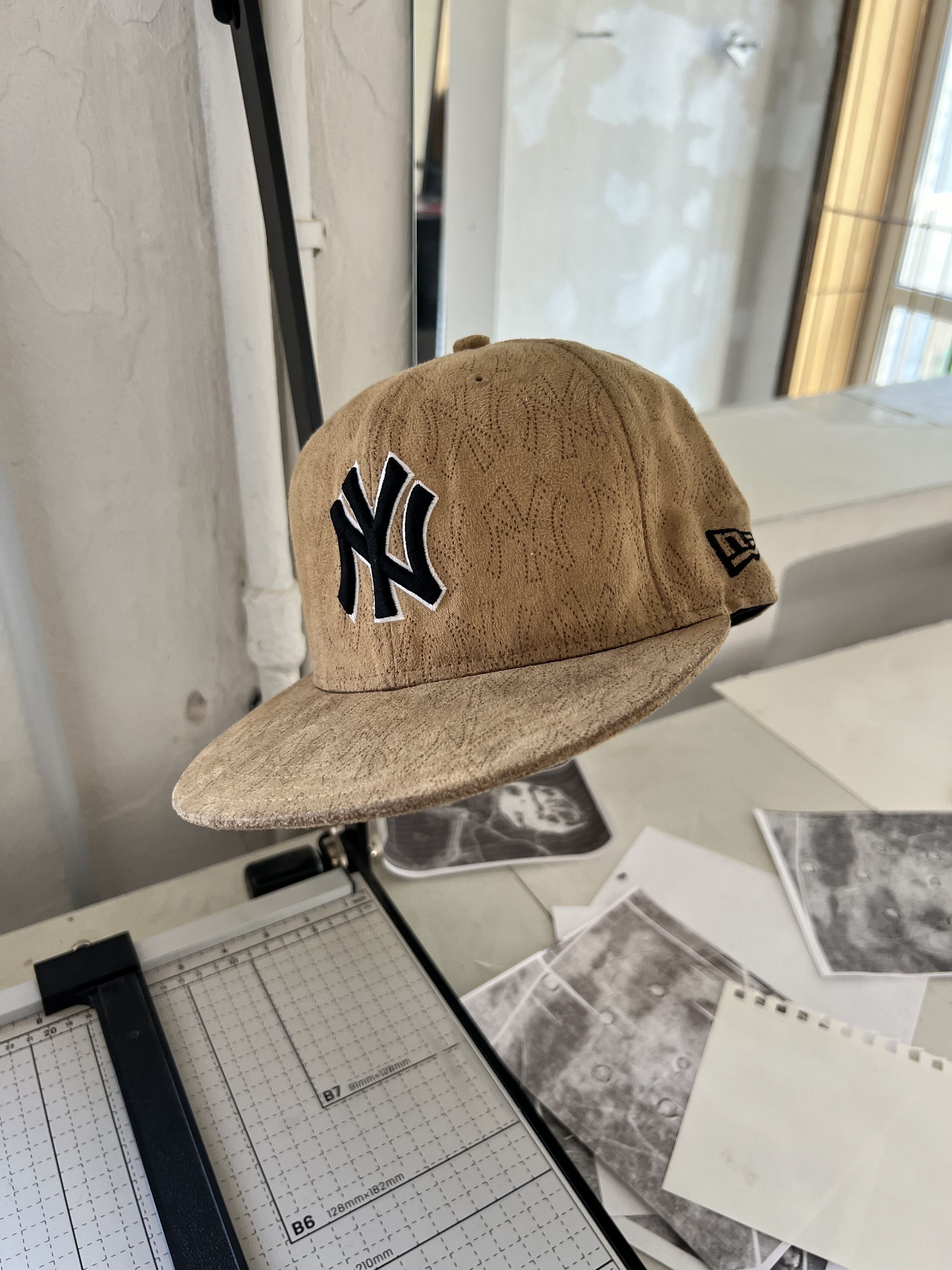 帽子 SAINT LAURENT NEW ERA CAP Saint Laurent New Era | Grailed