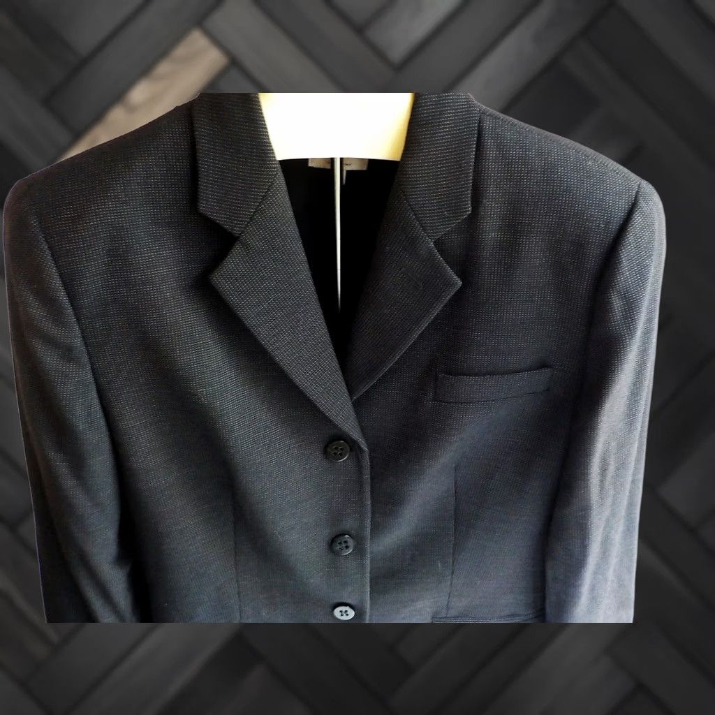 Armani VINTAGE Armani Collezioni Blazer WOMEN Black Dotted Wool 3 Button Size 12 Italy Blazer Women Size XL / US 12-14 / IT 48-50 - 1 Thumbnail