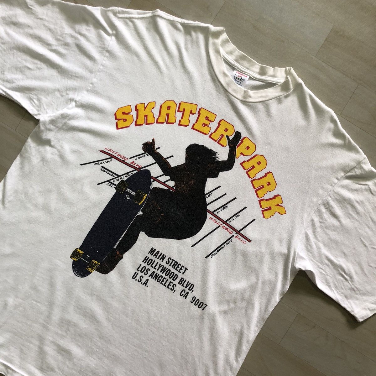 Santa Cruz Skateboards Vintage Skater Park TShirt Size US L / EU 52-54 / 3 - 2 Thumbnail