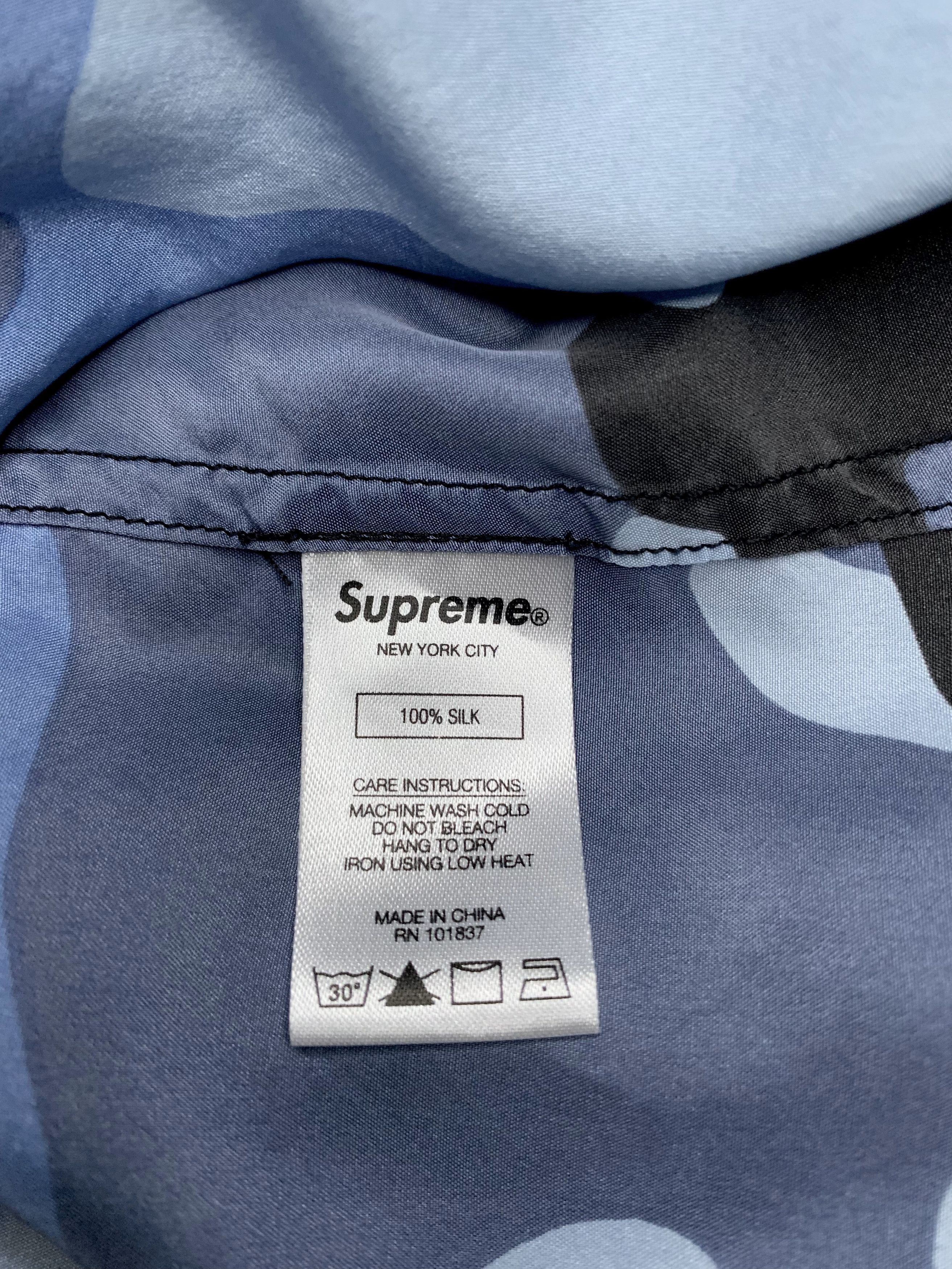 Supreme Supreme SS19 Silk Long Sleeve (L) Size US L / EU 52-54 / 3 - 6 Thumbnail