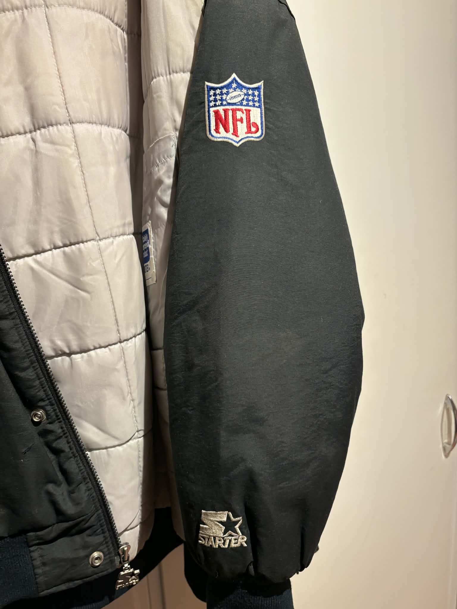 Starter Oakland Raiders Vintage Starter jacket Size US L / EU 52-54 / 3 - 1 Thumbnail