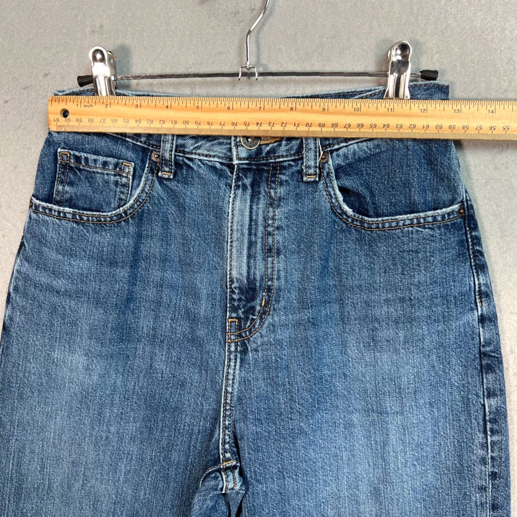 Uniqlo VINTAGE Uniqlo Jeans Womens 24 High Waisted Tapered Denim Blue Cotton Blend Rise High Adults Womens 24 Jeans B06 Size 42" / US 20 - 5 Thumbnail