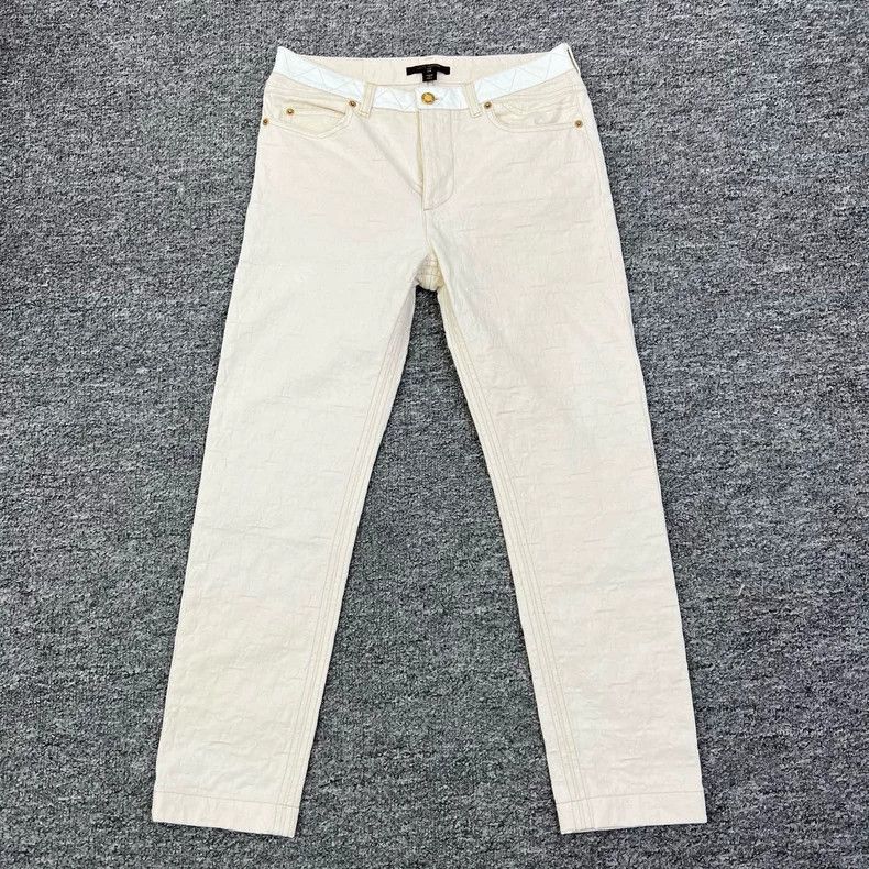 Louis Vuitton Louis Vuitton Beige dark embossed jeans 2502-Nextarrow Size 37" - 2 Thumbnail