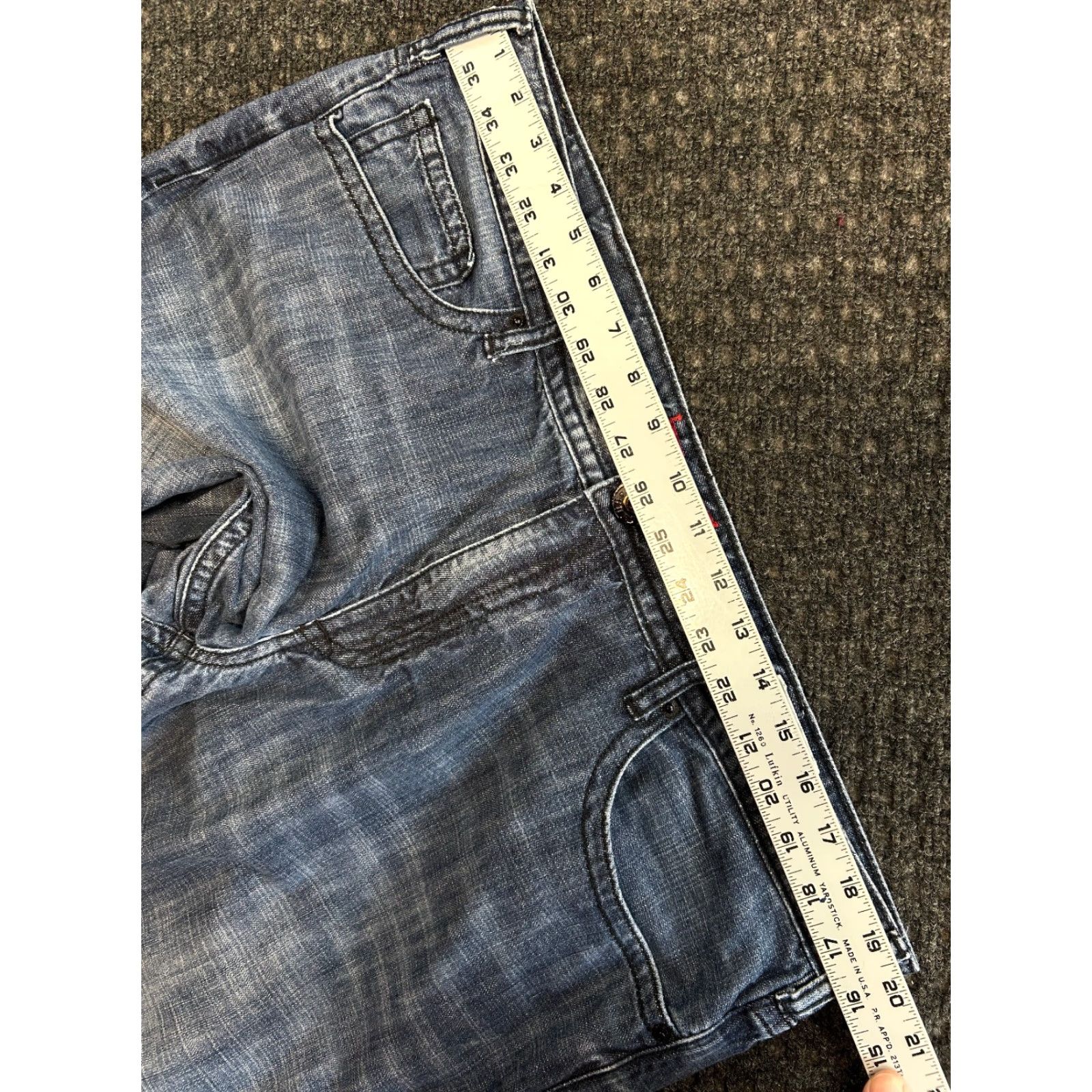 Guess VINTAGE GUESS Jeans Relaxed Straight Rowland Fit 40 x 32 Blue Denim 5-Pocket Distressed Baggy Hip Hop 90s Mens Jeans Size US 40 / EU 56 - 7 Thumbnail