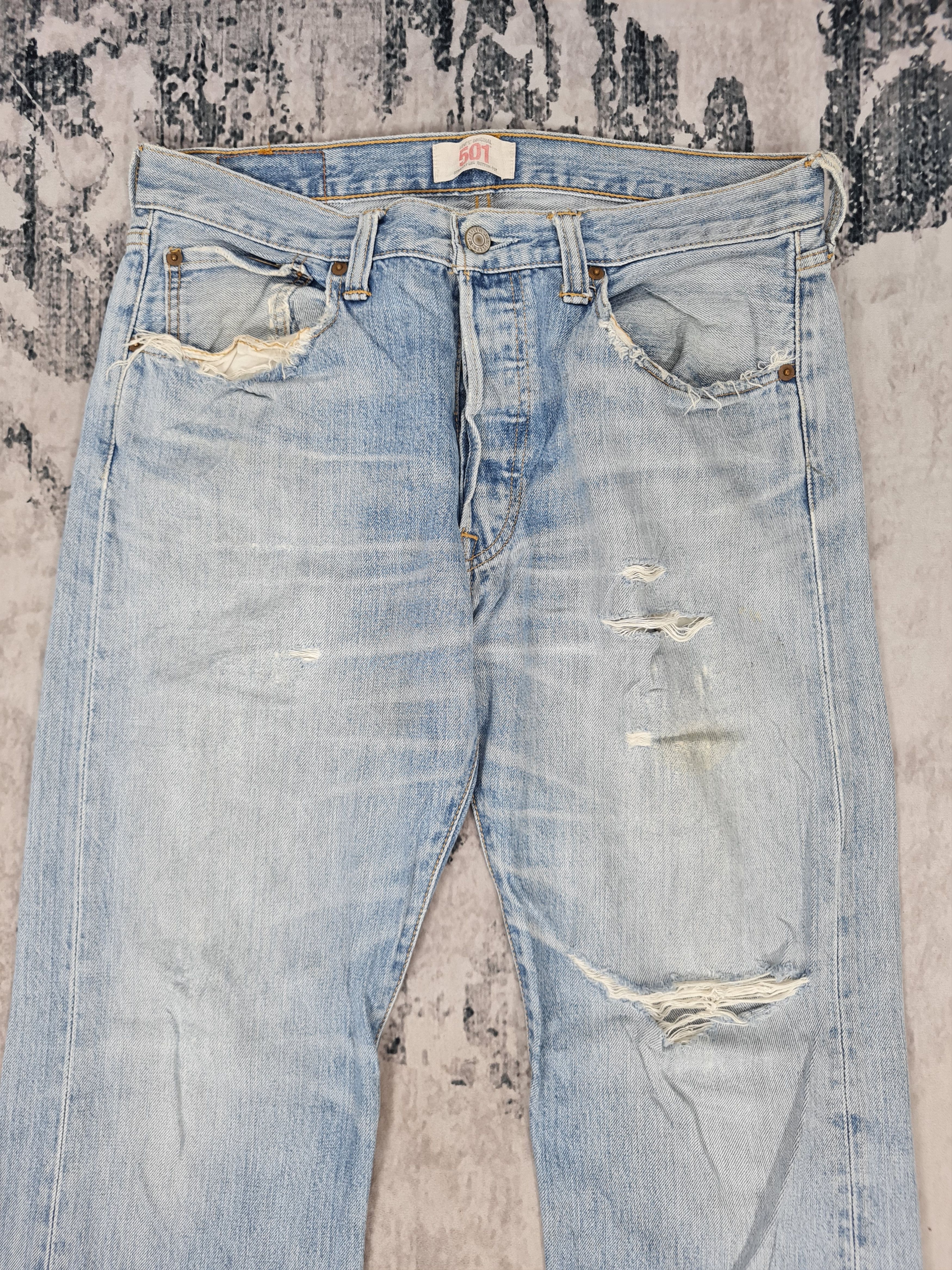 Levi's Vintage Clothing Vtg LEVIS 501 Distressed Faded Ripped Jeans L0381 Size 34X32 Size US 34 / EU 50 - 5 Thumbnail