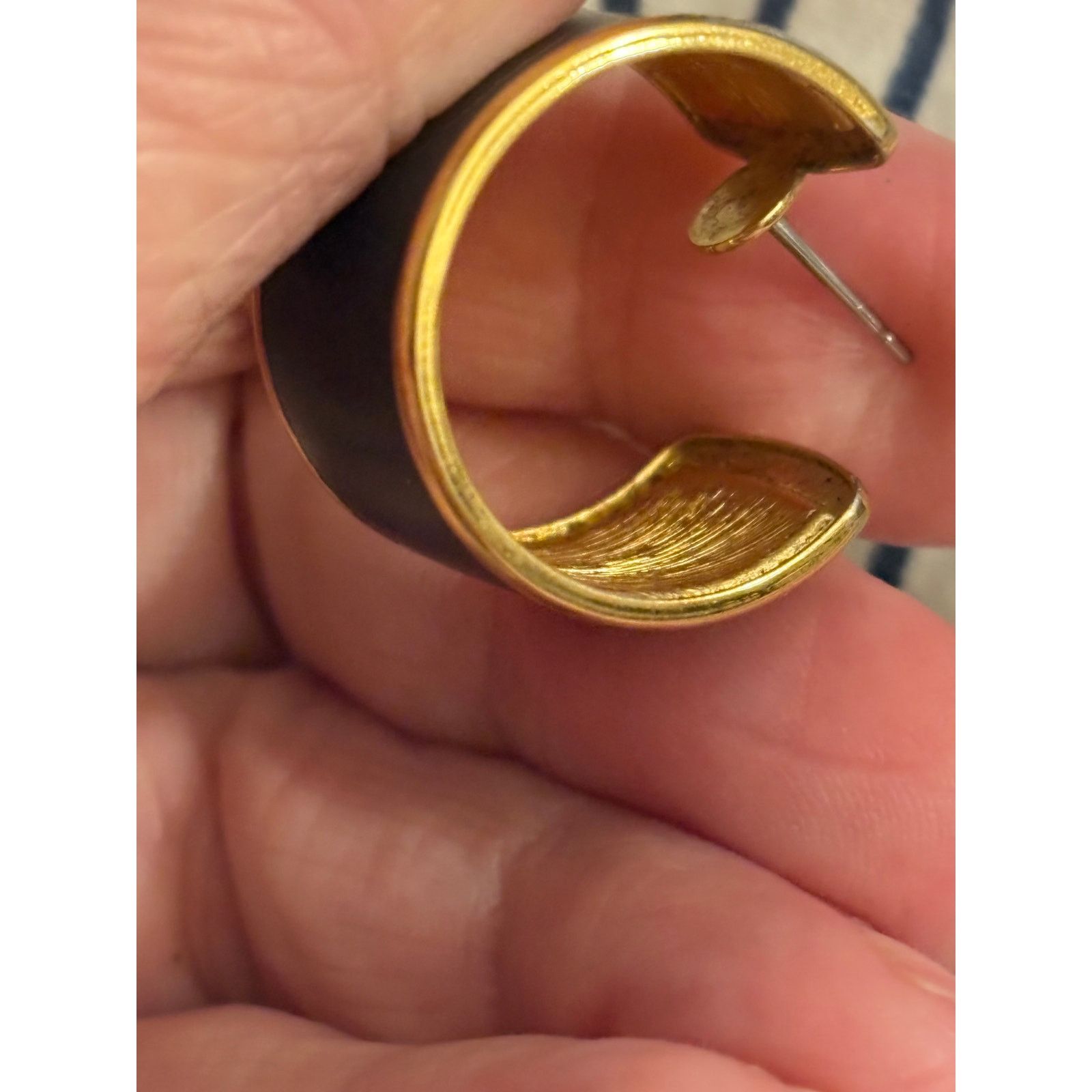 Other Vintage Monet Navy Enamel Gold Tone Hoop Earrings 1980s Size ONE SIZE - 12 Thumbnail