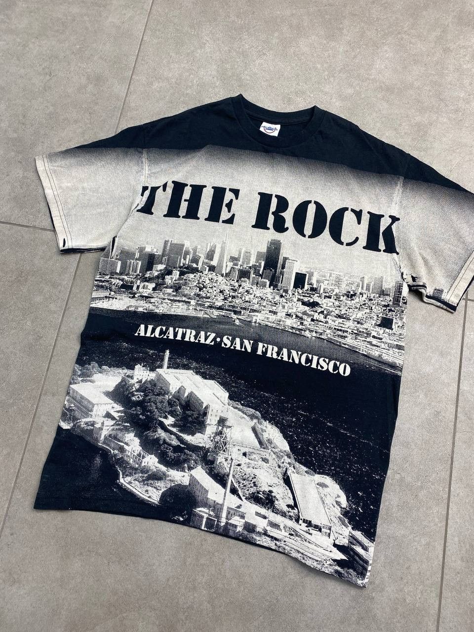 Vintage Vintage The Rock Alcatraz San Francisco Movie Promo T-Shirt Size US M / EU 48-50 / 2 - 3 Thumbnail