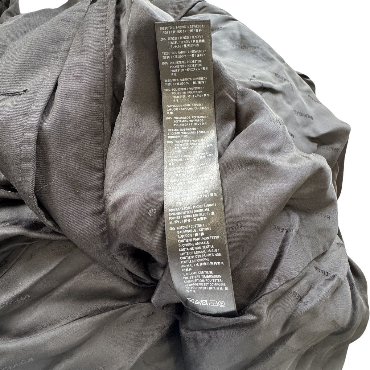 Balenciaga BALENCIAGA 2021AW OVERSIZED HYBRID TRENCH COAT JACKET Size US S / EU 44-46 / 1 - 17 Thumbnail